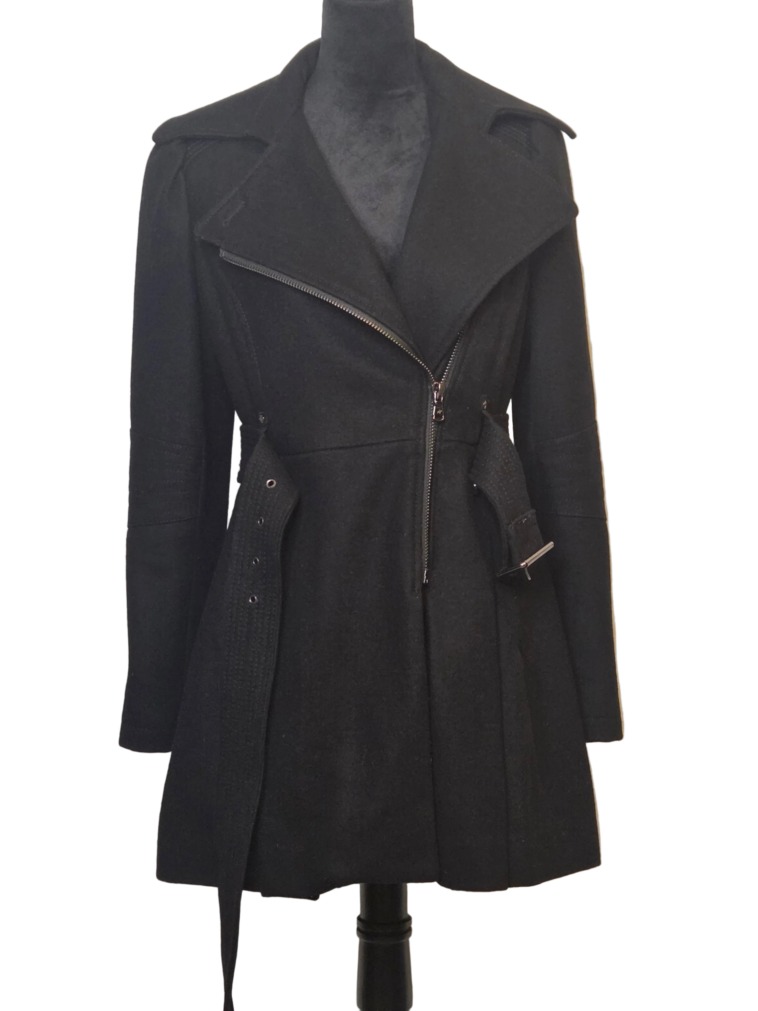 KENNETH COLE COAT SIZE 4