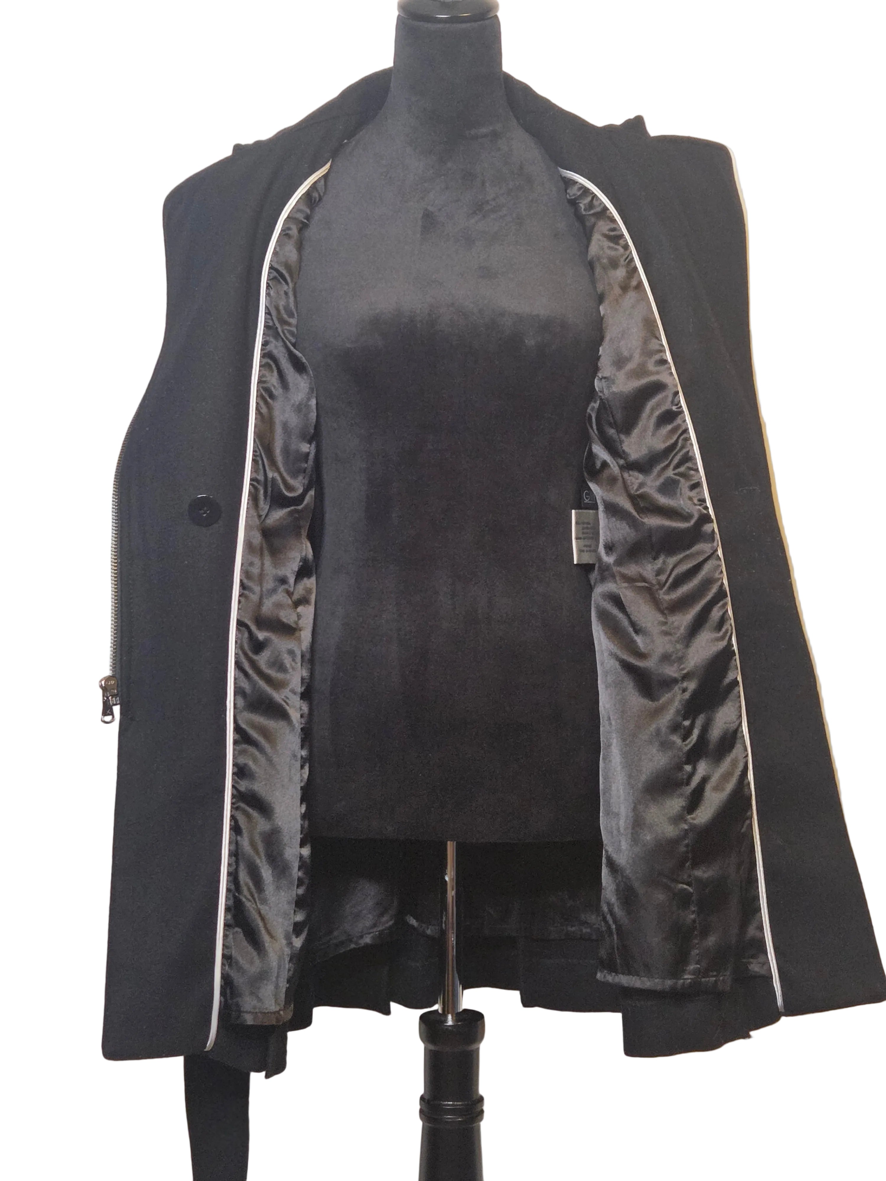 KENNETH COLE COAT SIZE 4