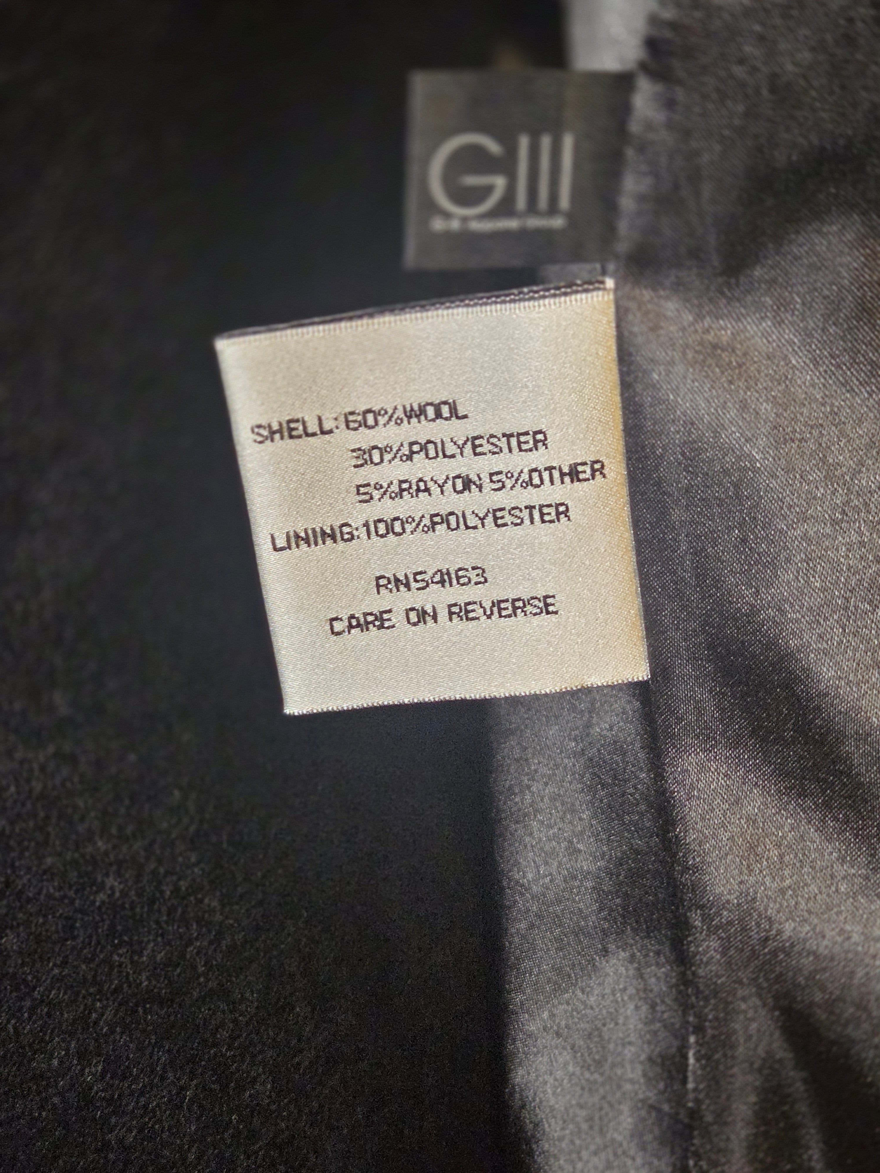 KENNETH COLE COAT SIZE 4