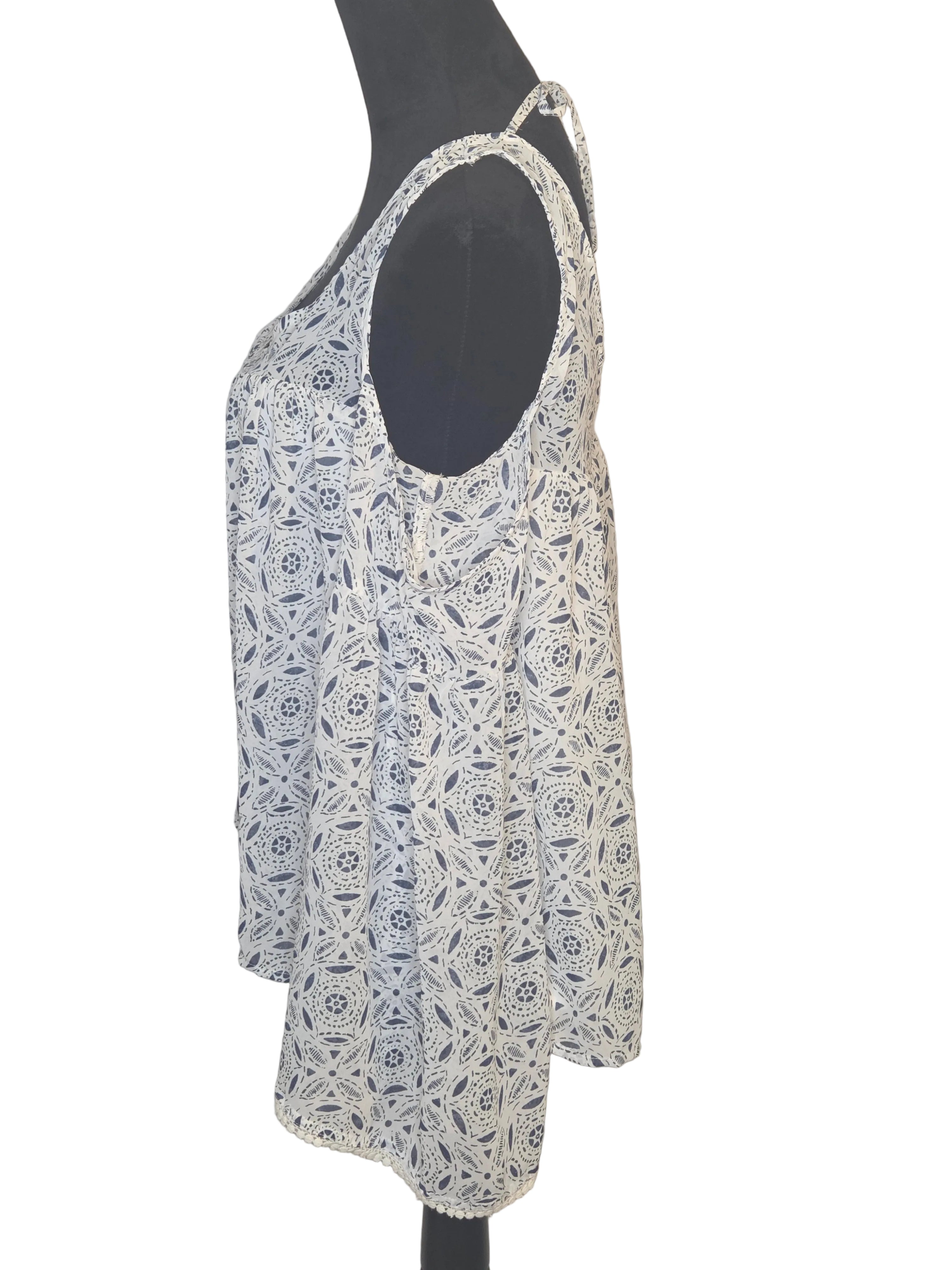 ABERCOMBRIE & FITCH TOP SIZE S