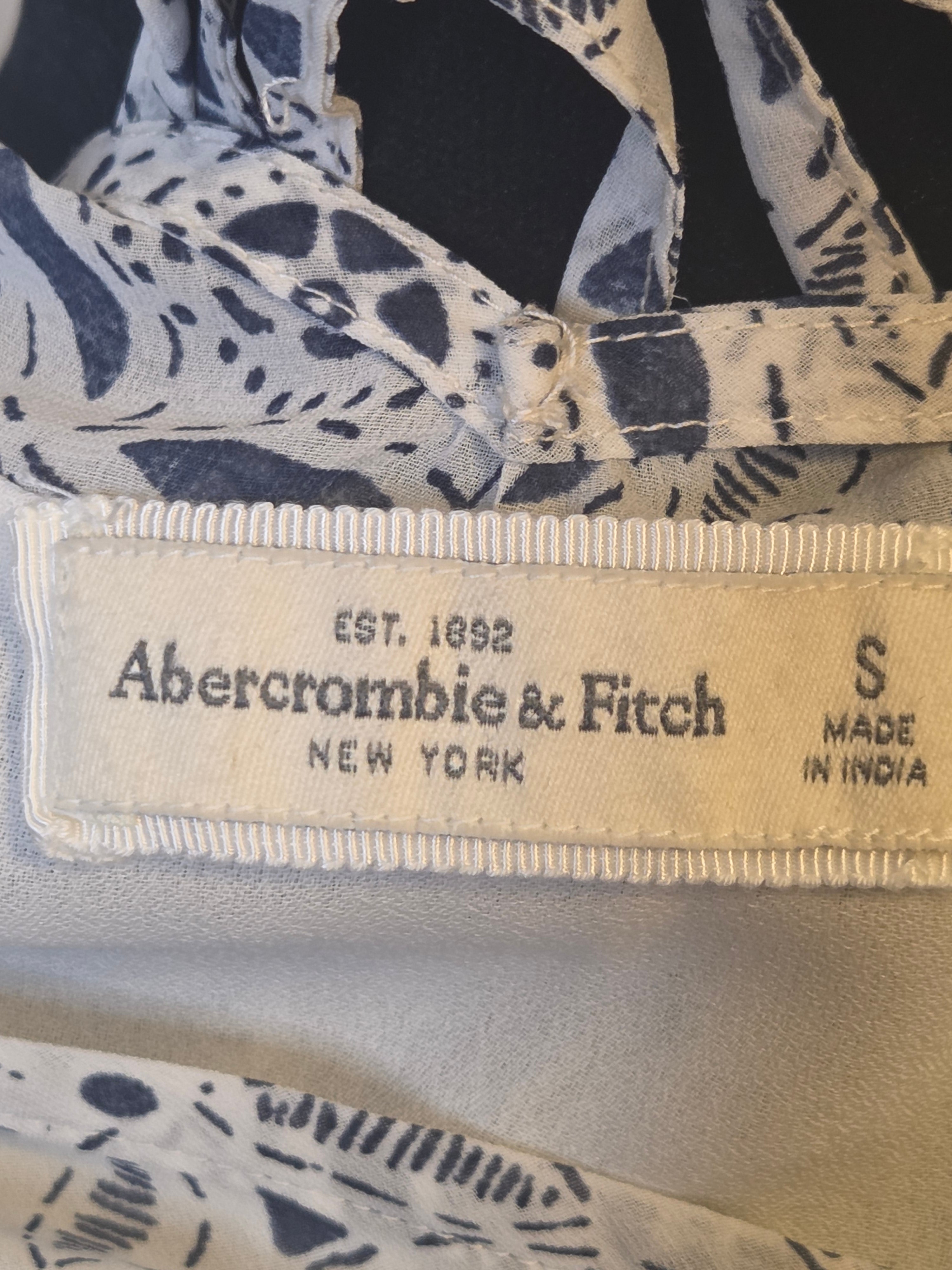 ABERCOMBRIE & FITCH TOP SIZE S
