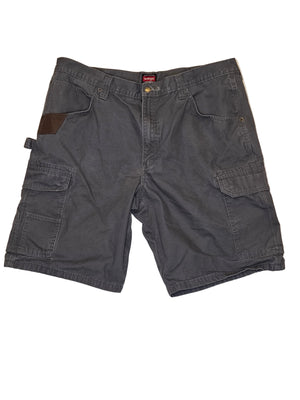 WRANGLER SHORTS SIZE 38