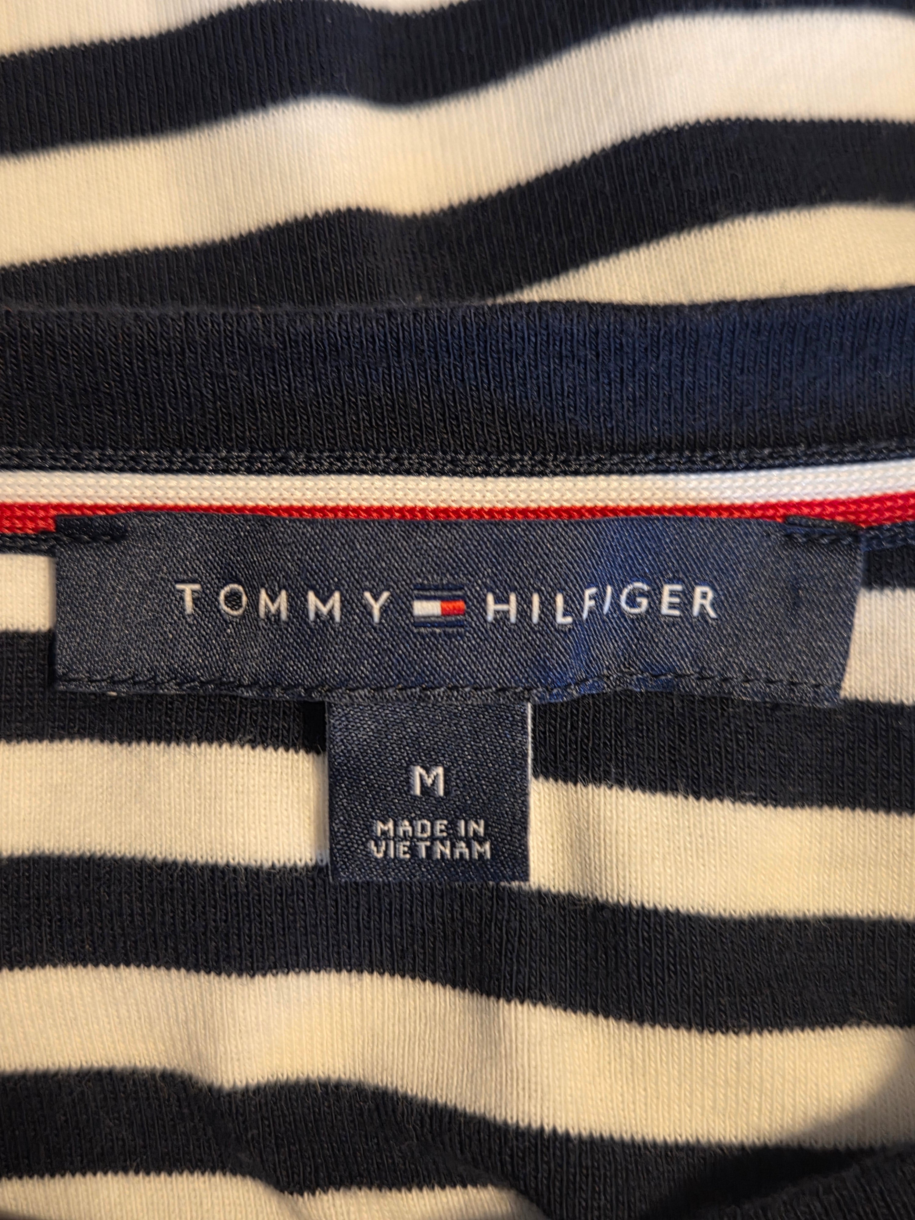 TOMMY HILFEGER DRESS SIZE MEDIUM