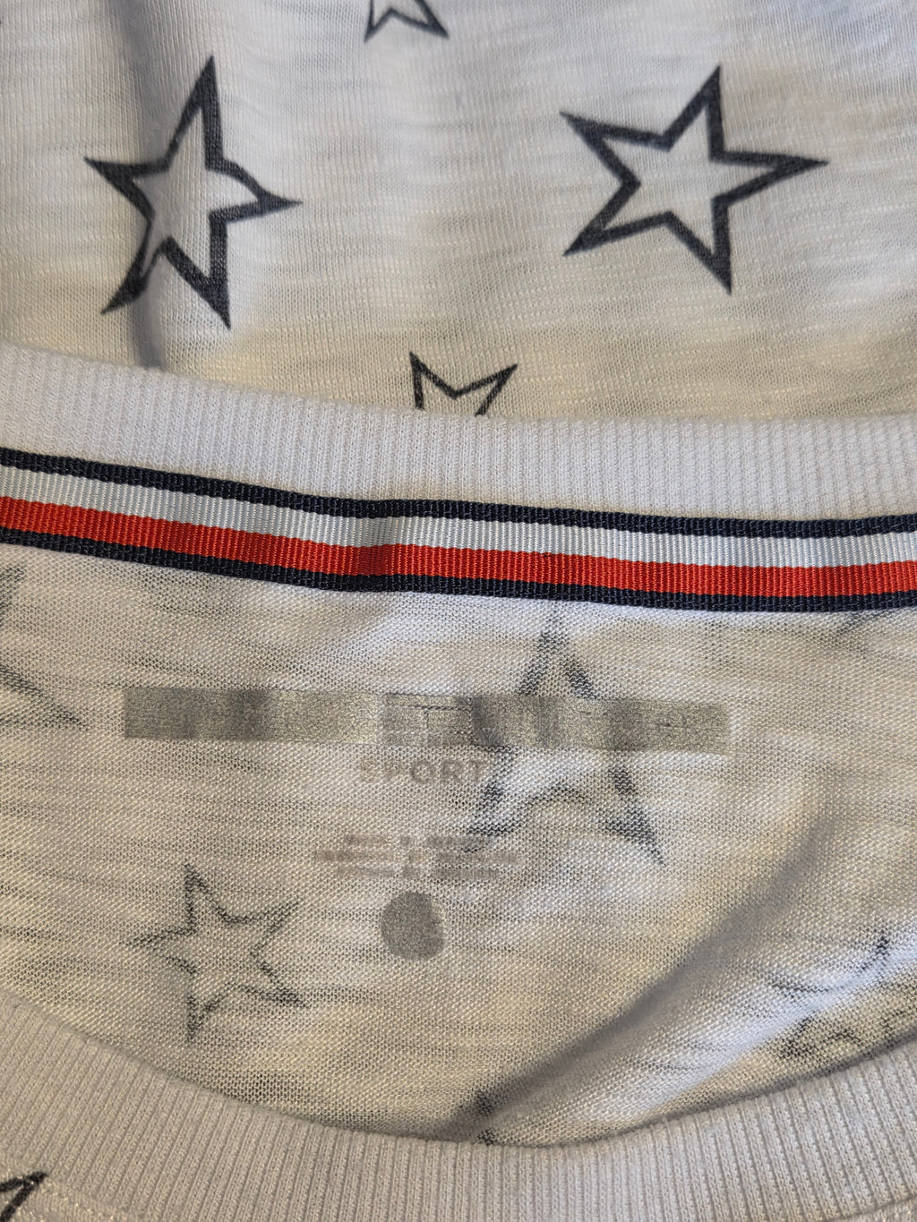 TOMMY HILFIGURE SHIRT SIZE L