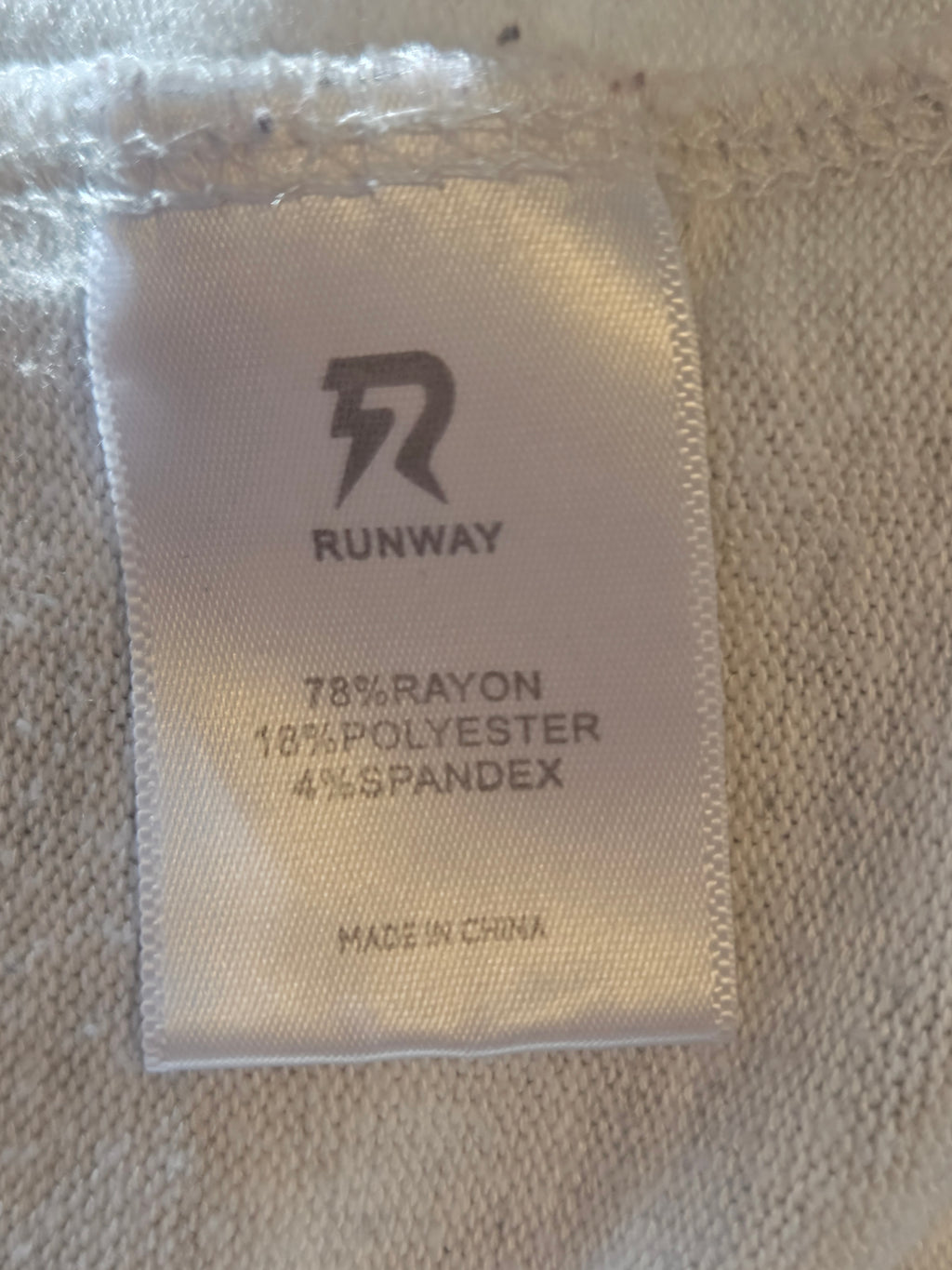 RUNWAY SIZE L