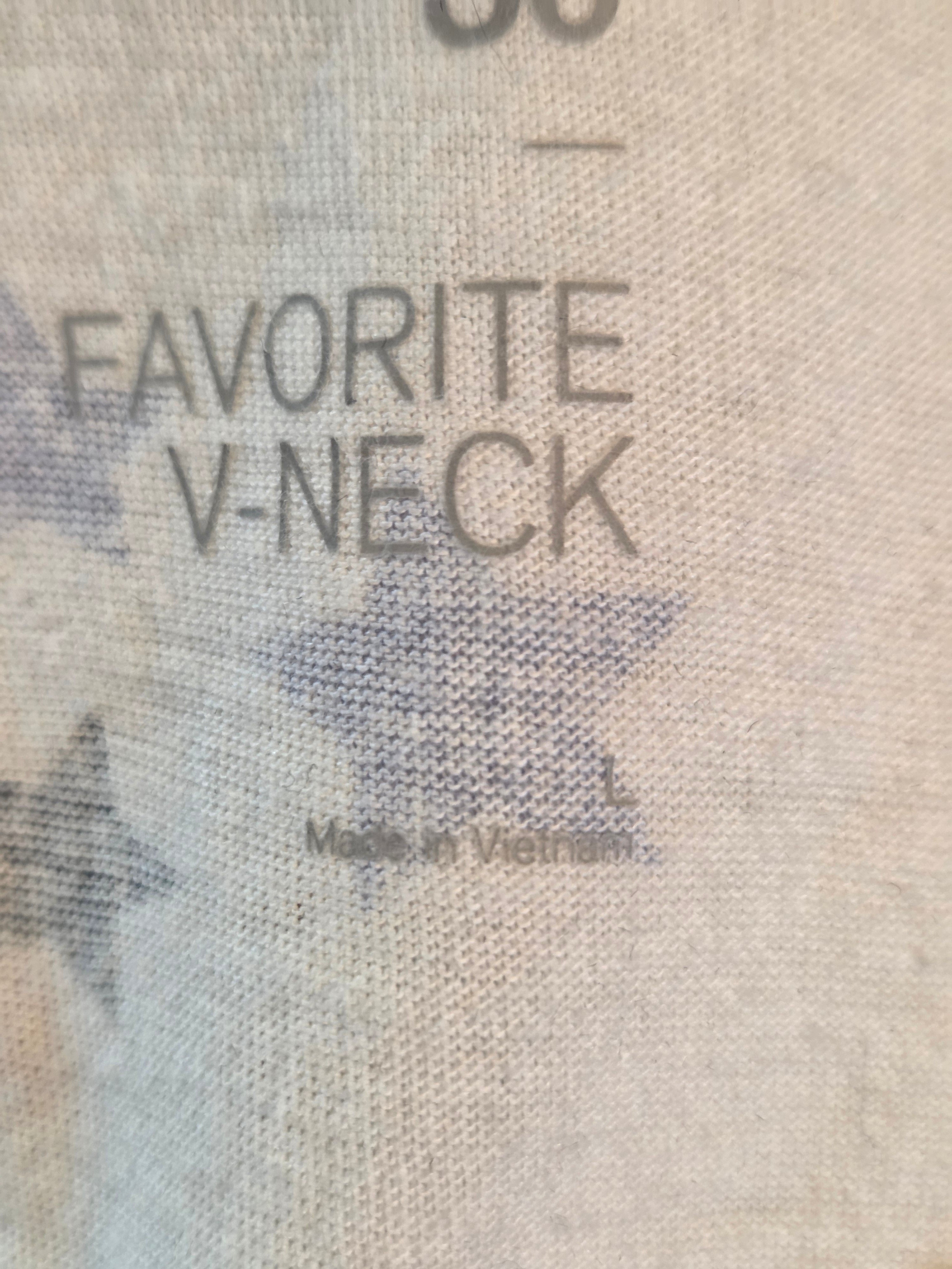 SO FAVORITE V-NECK SIZE L