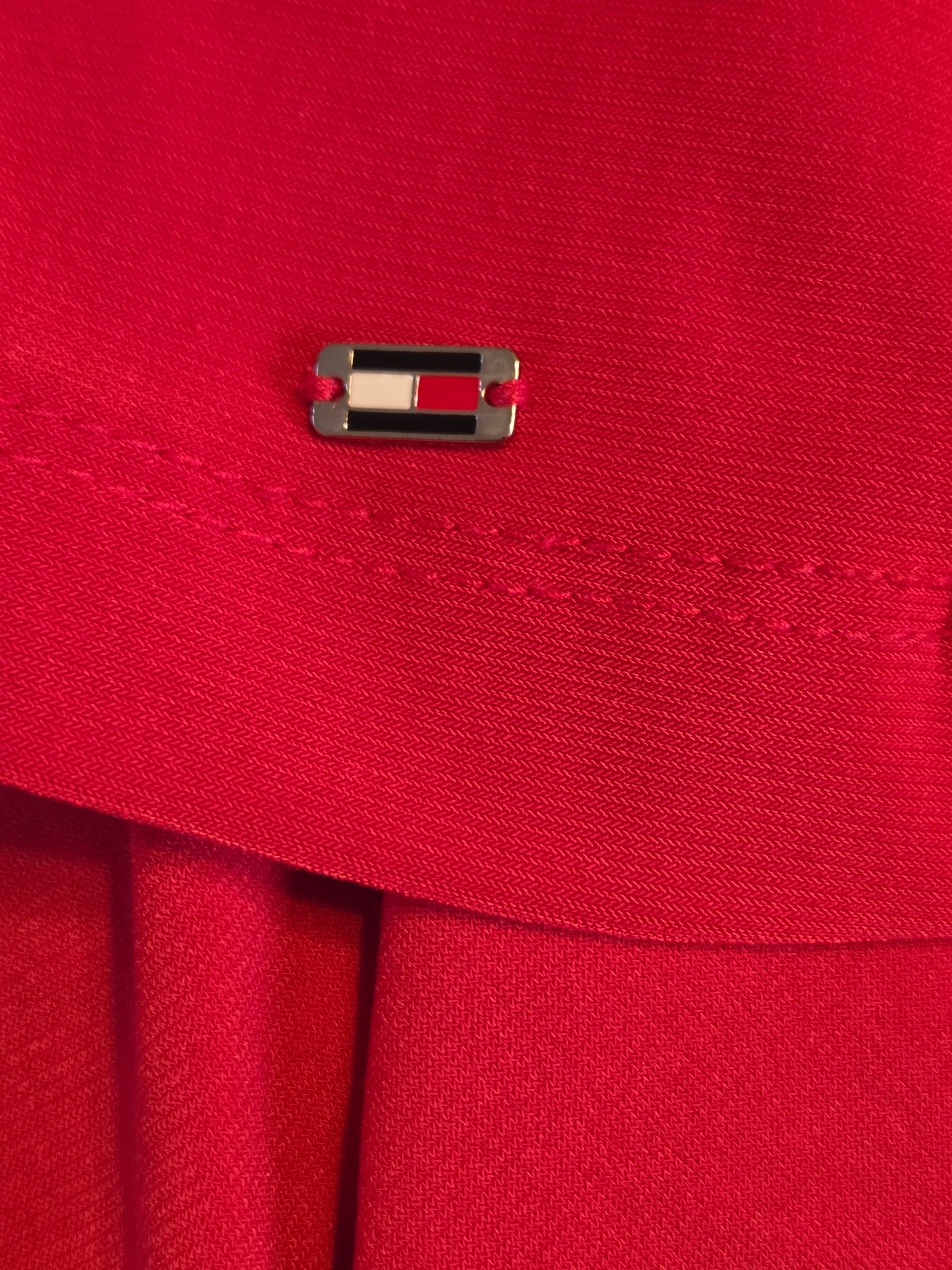 TOMMY HILFIGURE SIZE S
