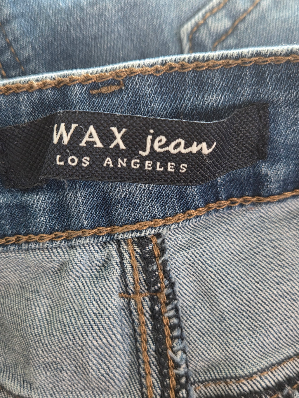 WAX JEAN SIZE LARGE