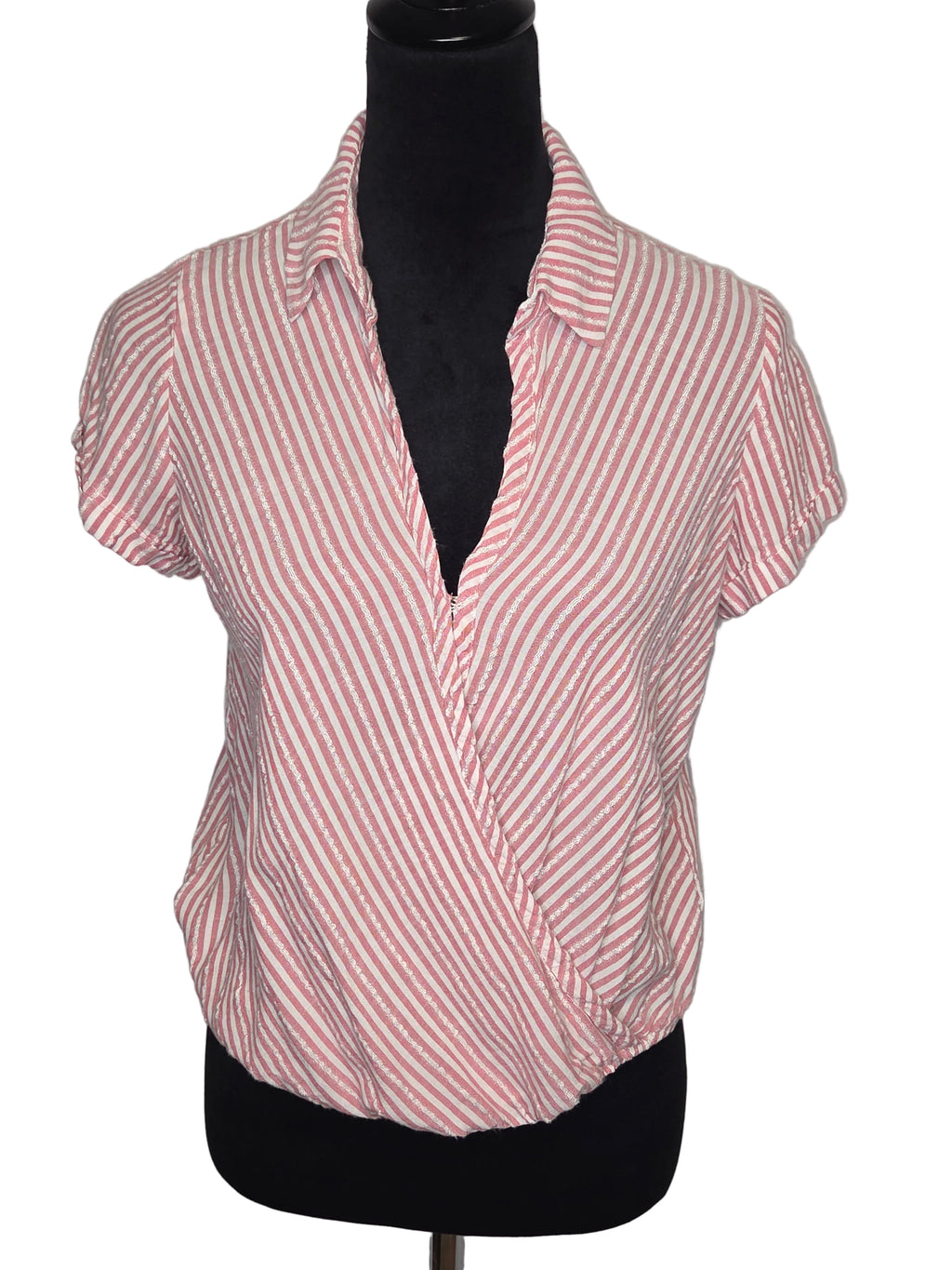 UNIVERSAL THREADS SIZE M
