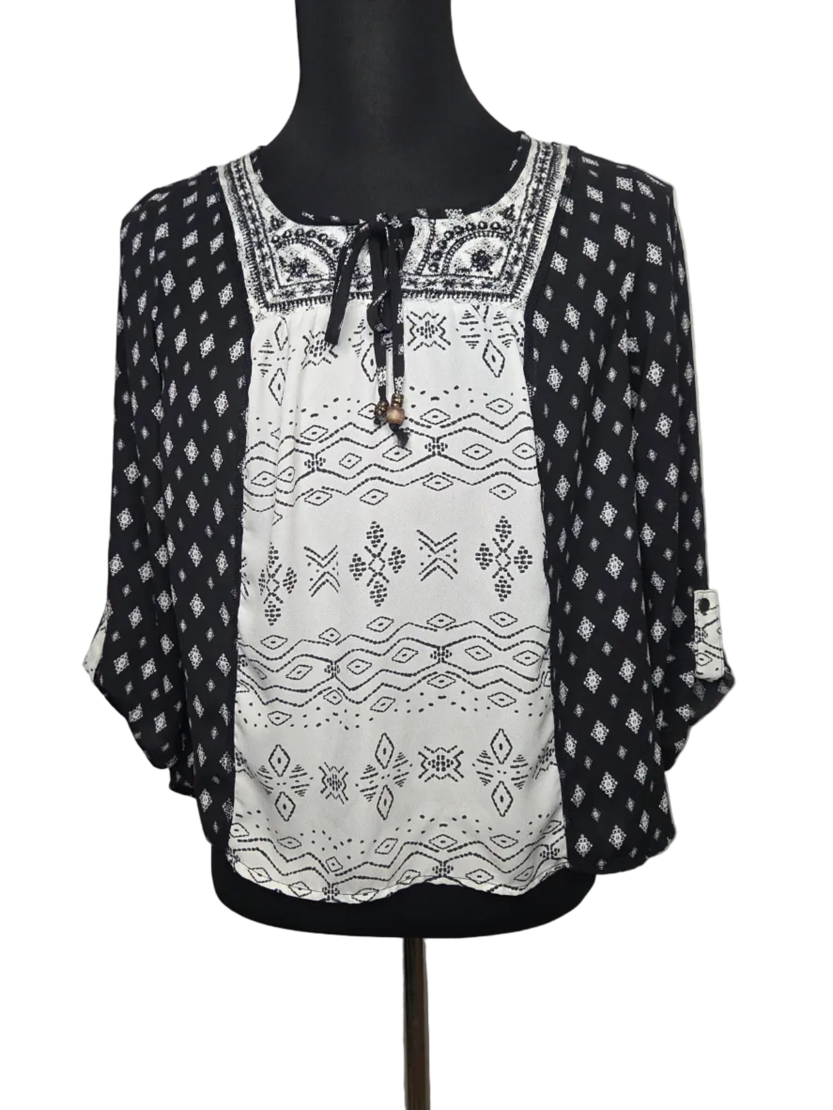 Xhilaration Women's Blouse Black White Pattern Polyester Size L