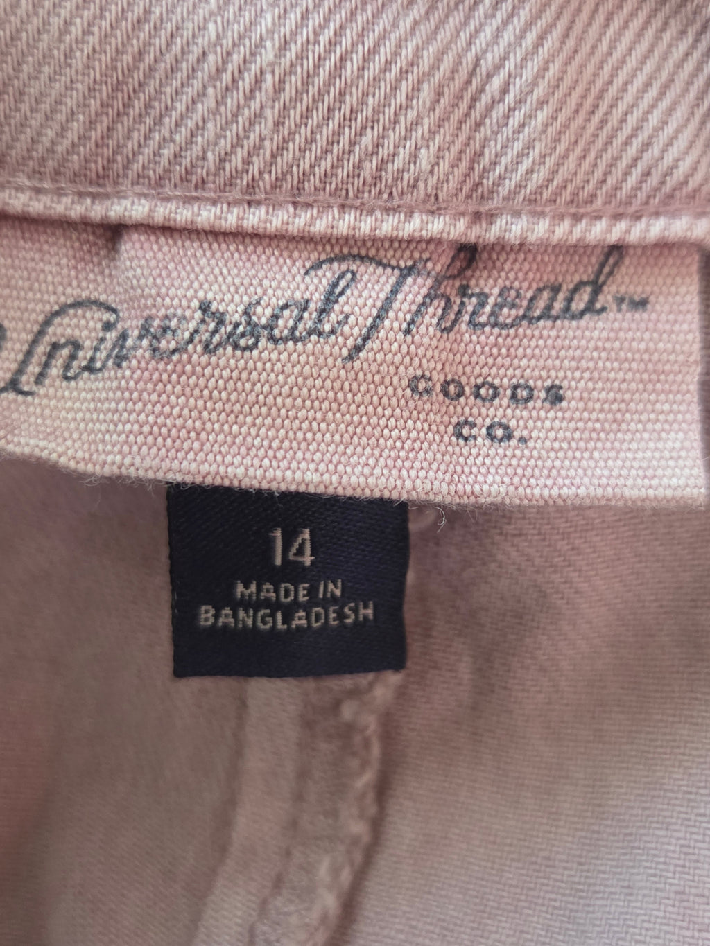 Universal Thread Women's Pink Shorts Cotton Size 14