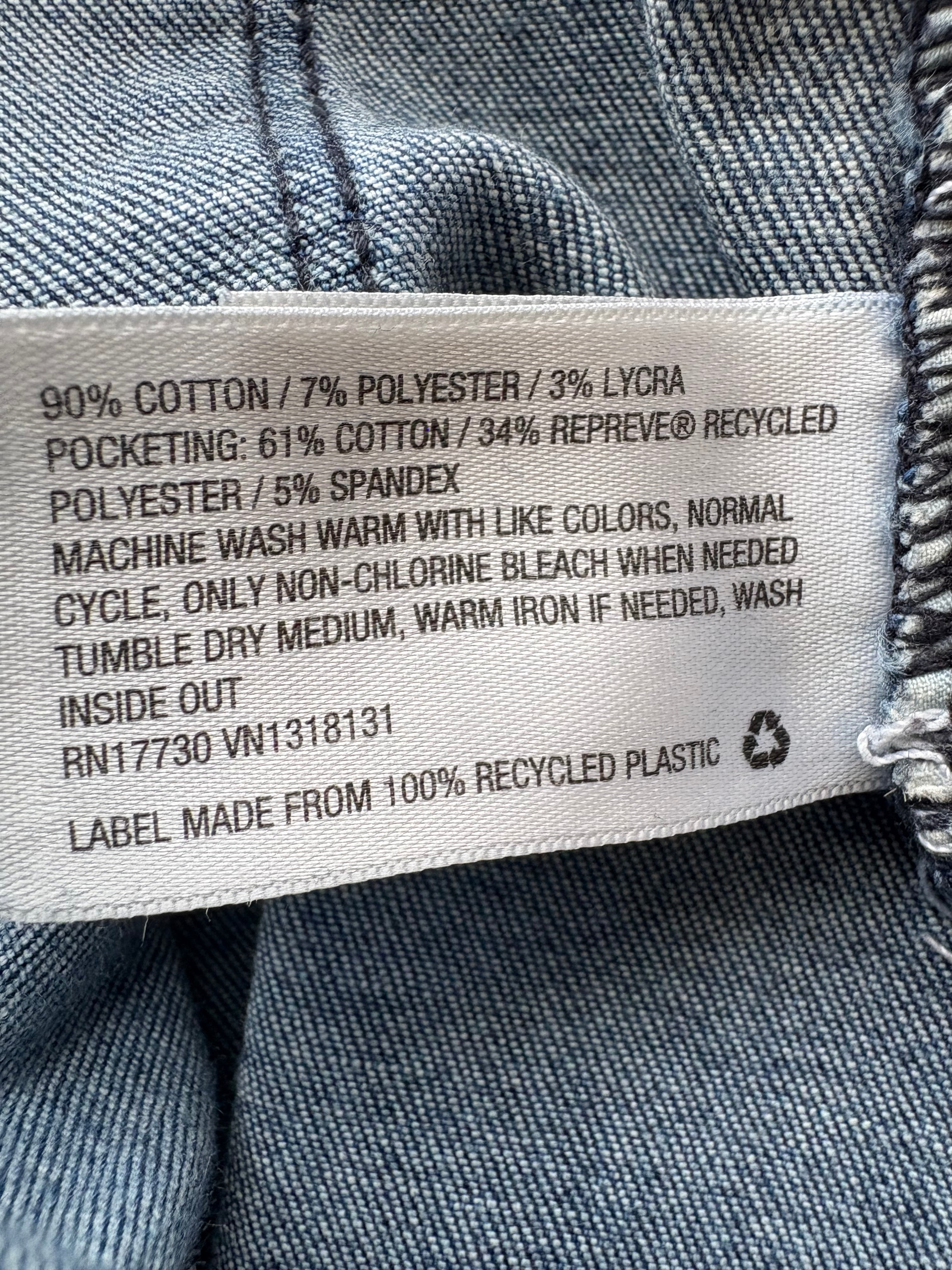 UNIVERSAL THREAD JEANS SIZE 10/30R