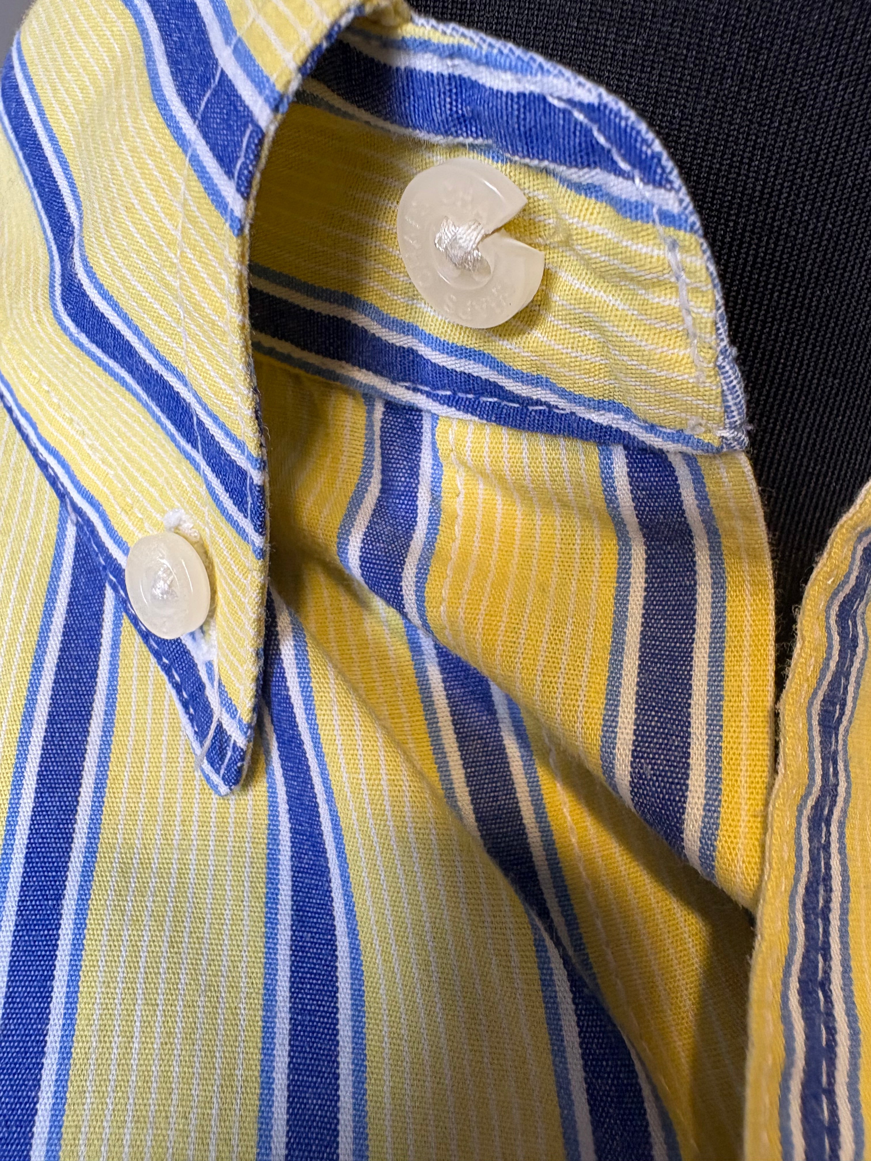 CHAPS MEN'S SHIRT SIZE M