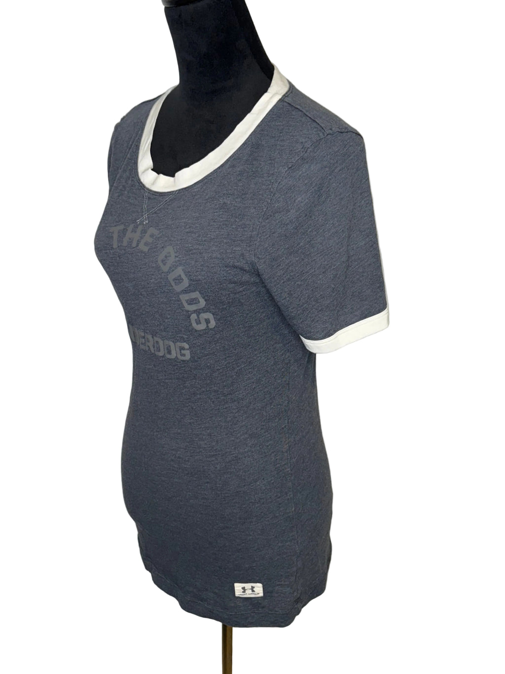 UNDER ARMOUR WOMEN'S TSHIRT SIZE MEDIUM