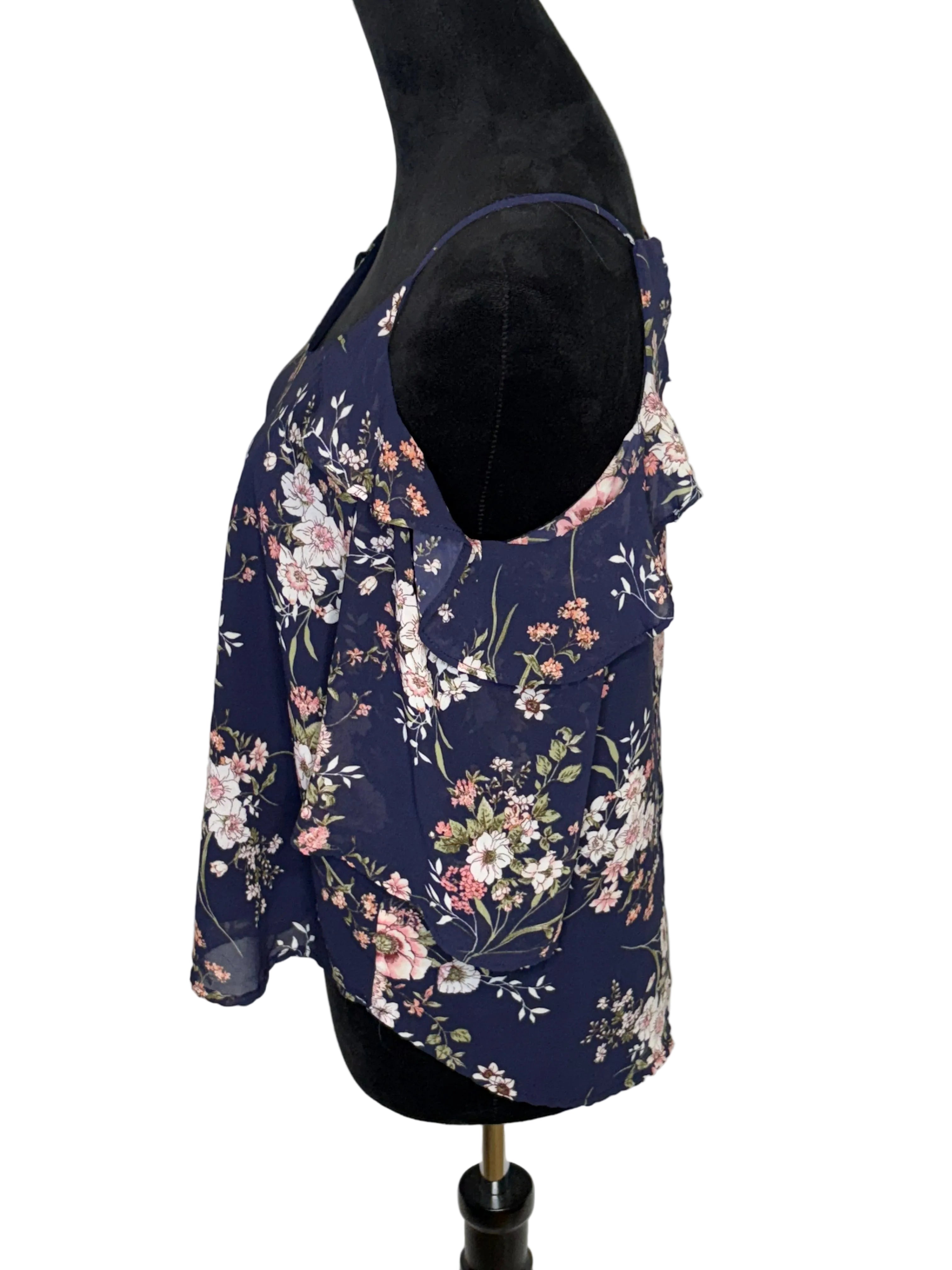 HAUTE MONDE BLOUSE SIZE MEDIUM