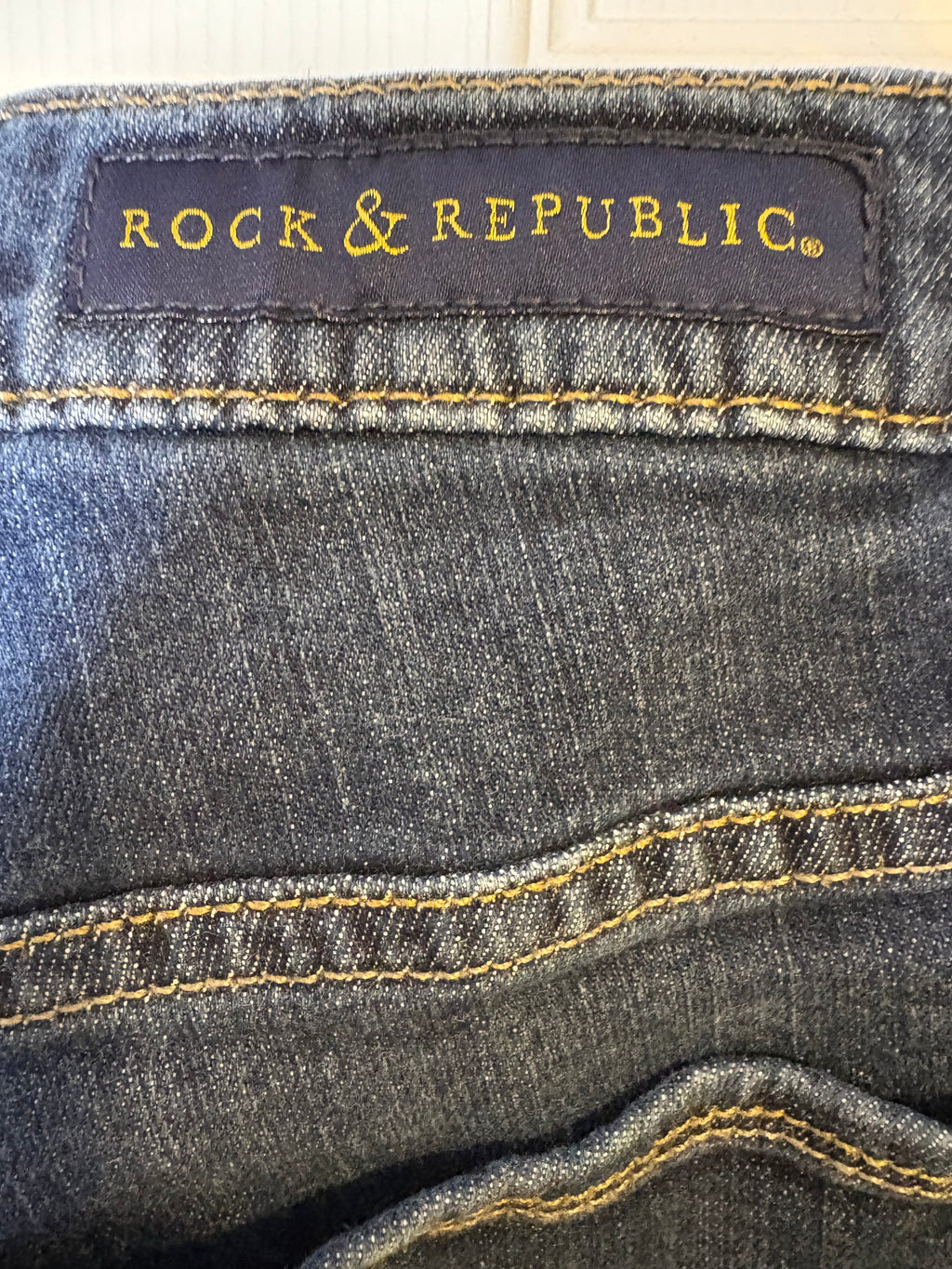 ROCK & REPUBLIC BERLIN SKINNY JEANS SIZE 8M