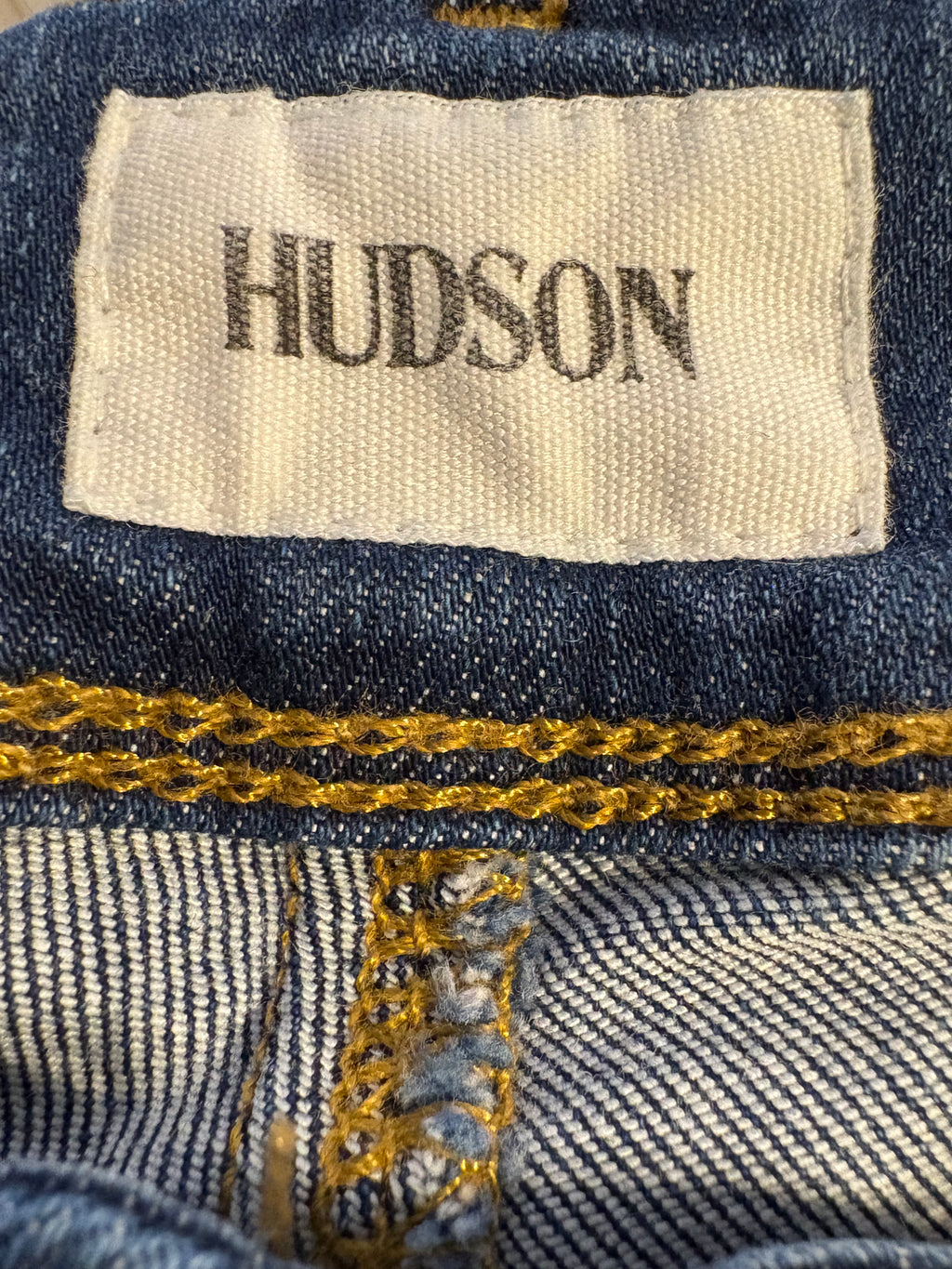 HUDSON LOS ANGELES - COLLIN SKINNY JEANS SIZE 24