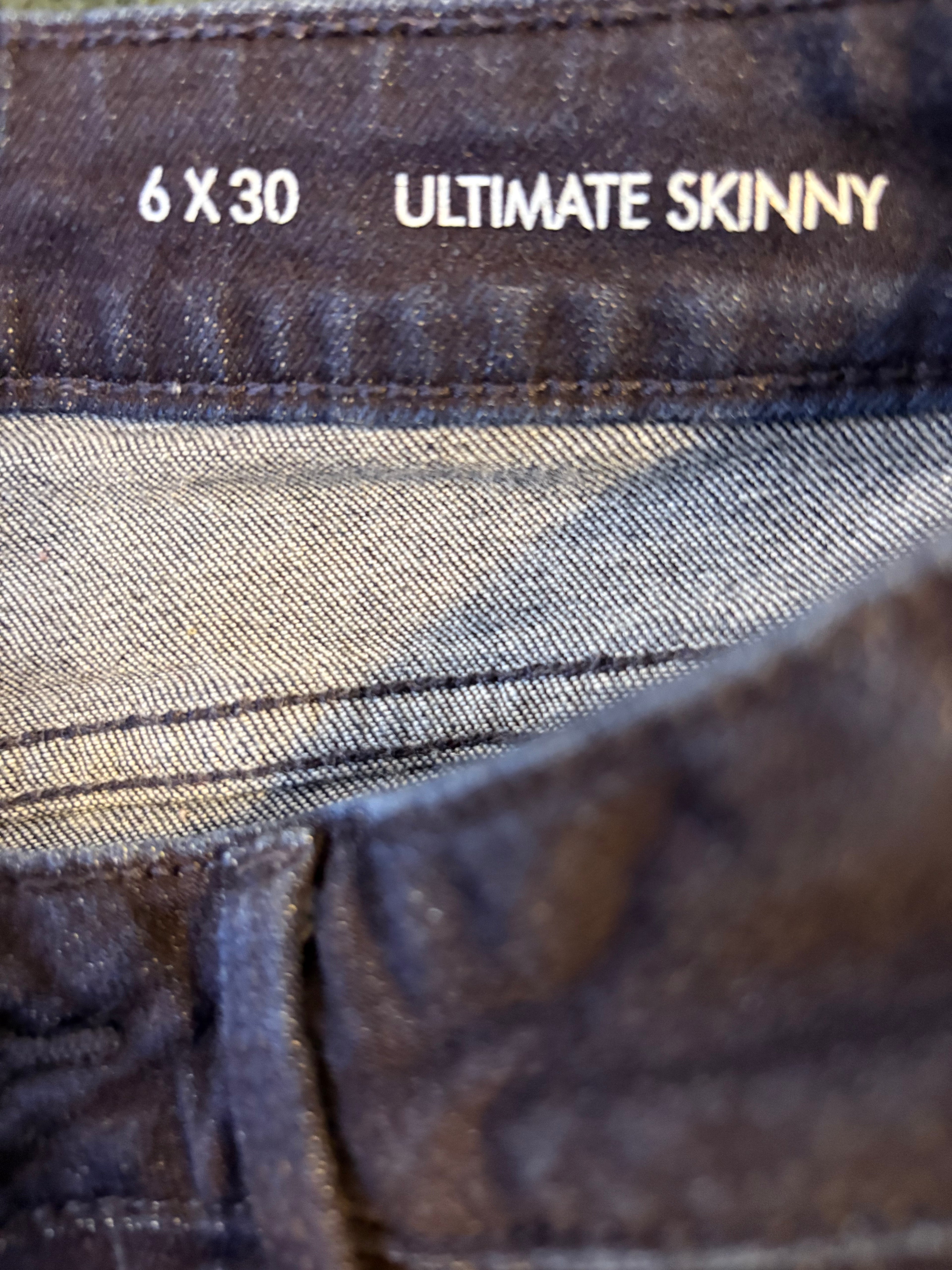 CALVIN KLEIN JEANS SIZE 6 X 30