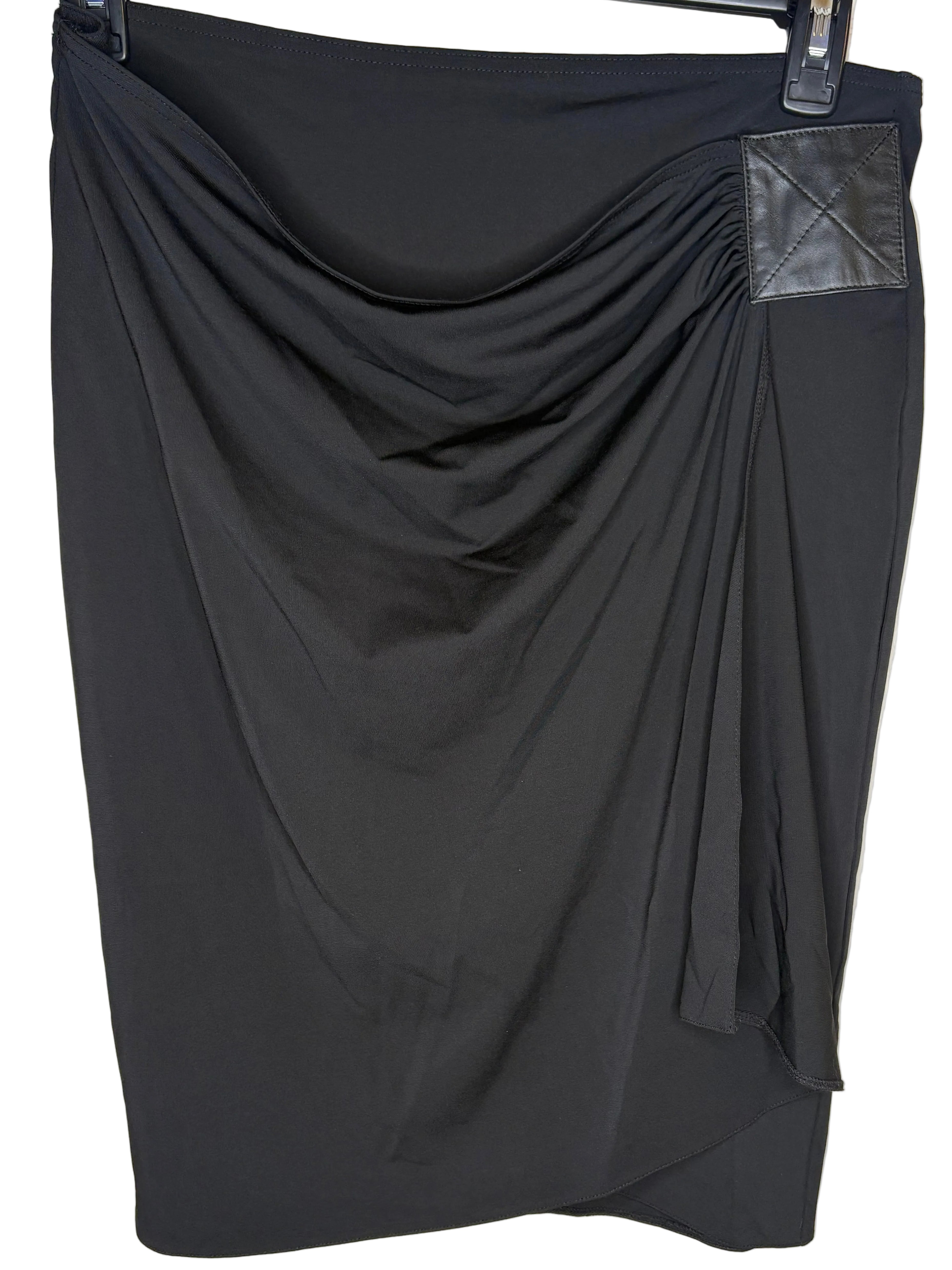 MICHAEL- MICHAEL KORS BLACK SKIRT SIZE 10