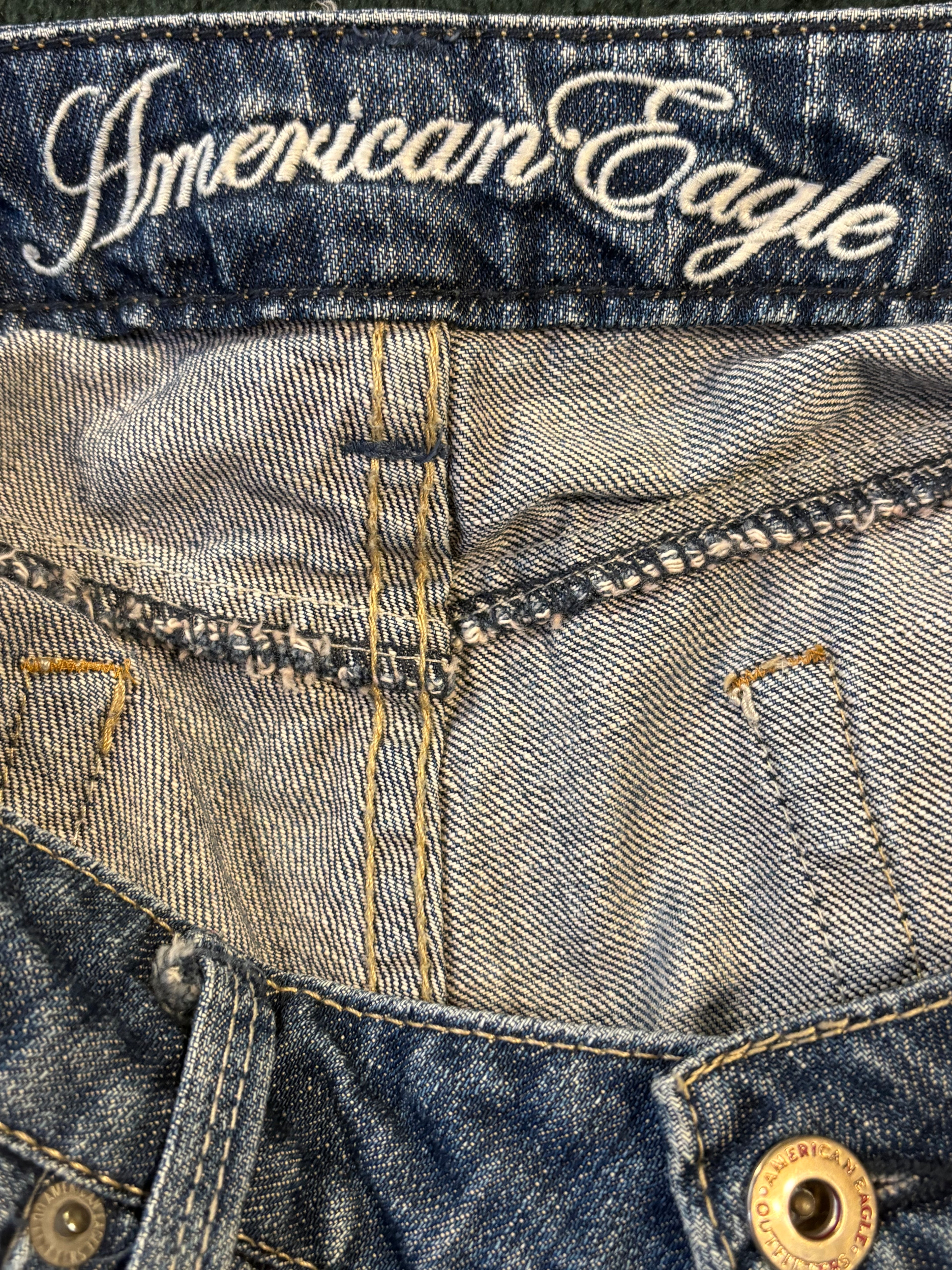AMERICAN EAGLE SIZE 10