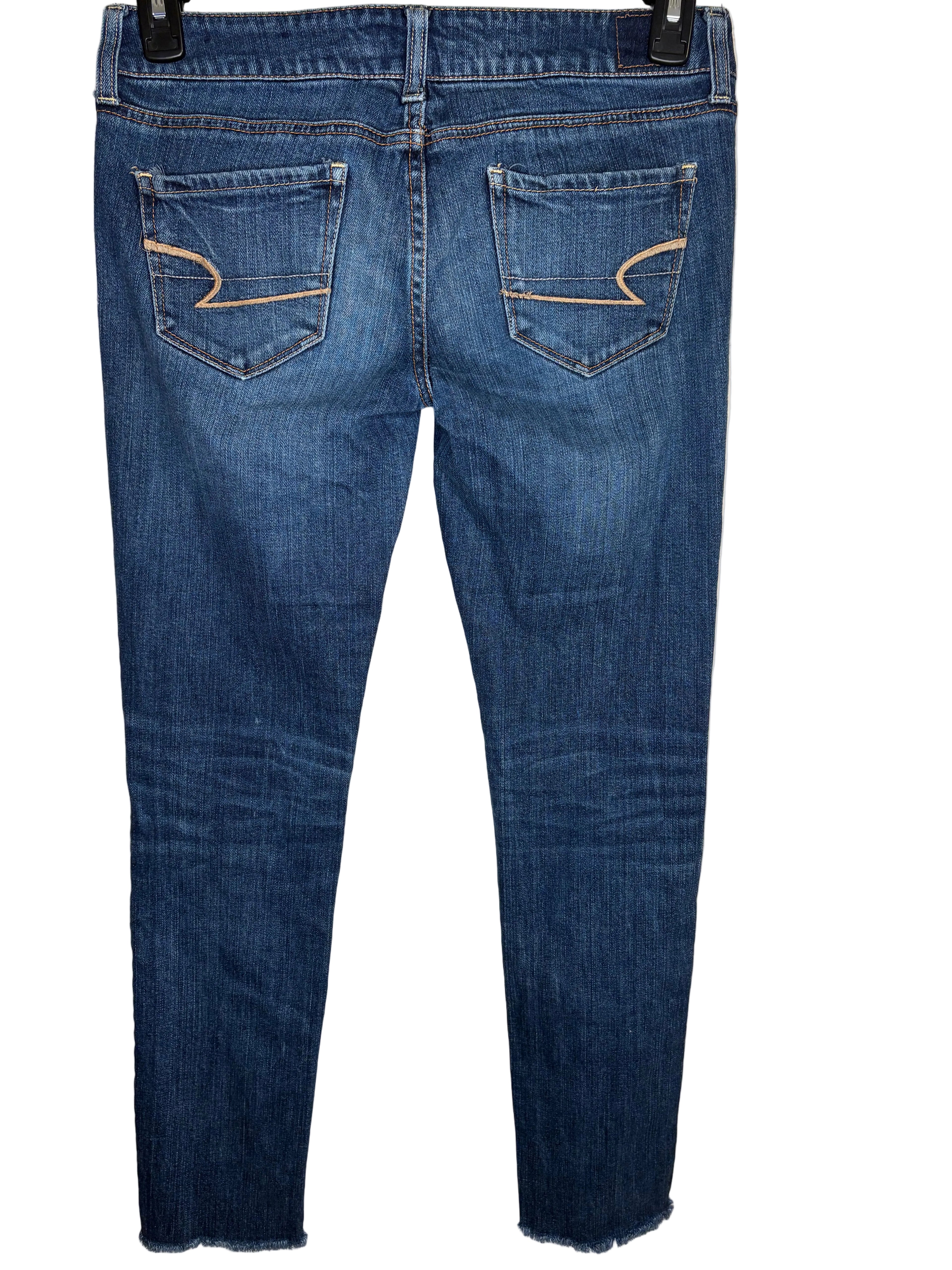 AMERICAN EAGLE JEANS SIZE 6