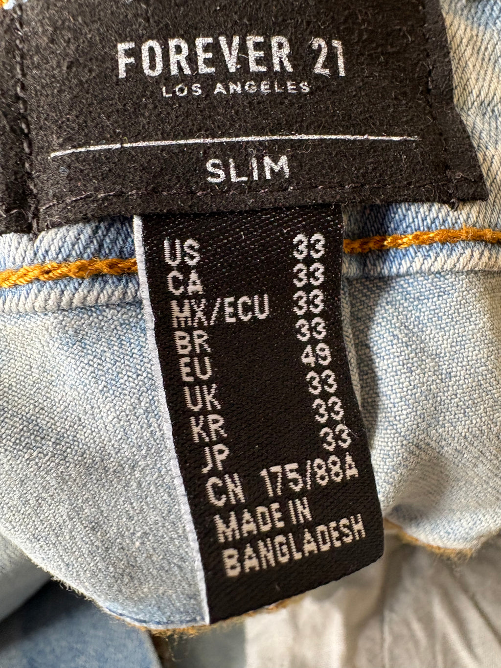 FOREVER 21 JEANS SIZE 33