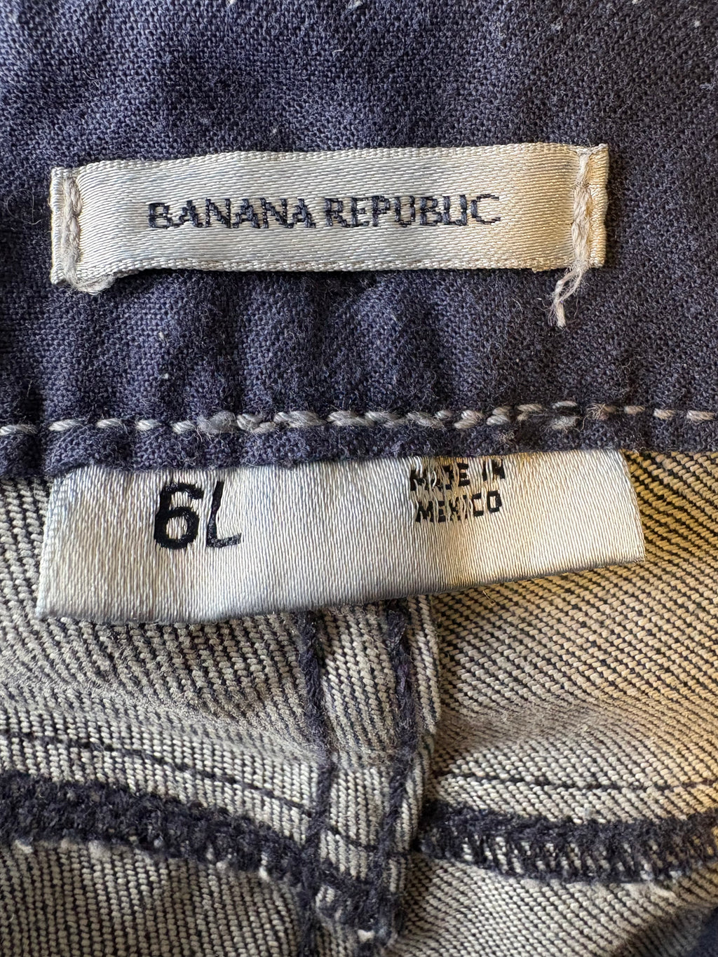BANANA REPUBLIC JEANS SIZE 6