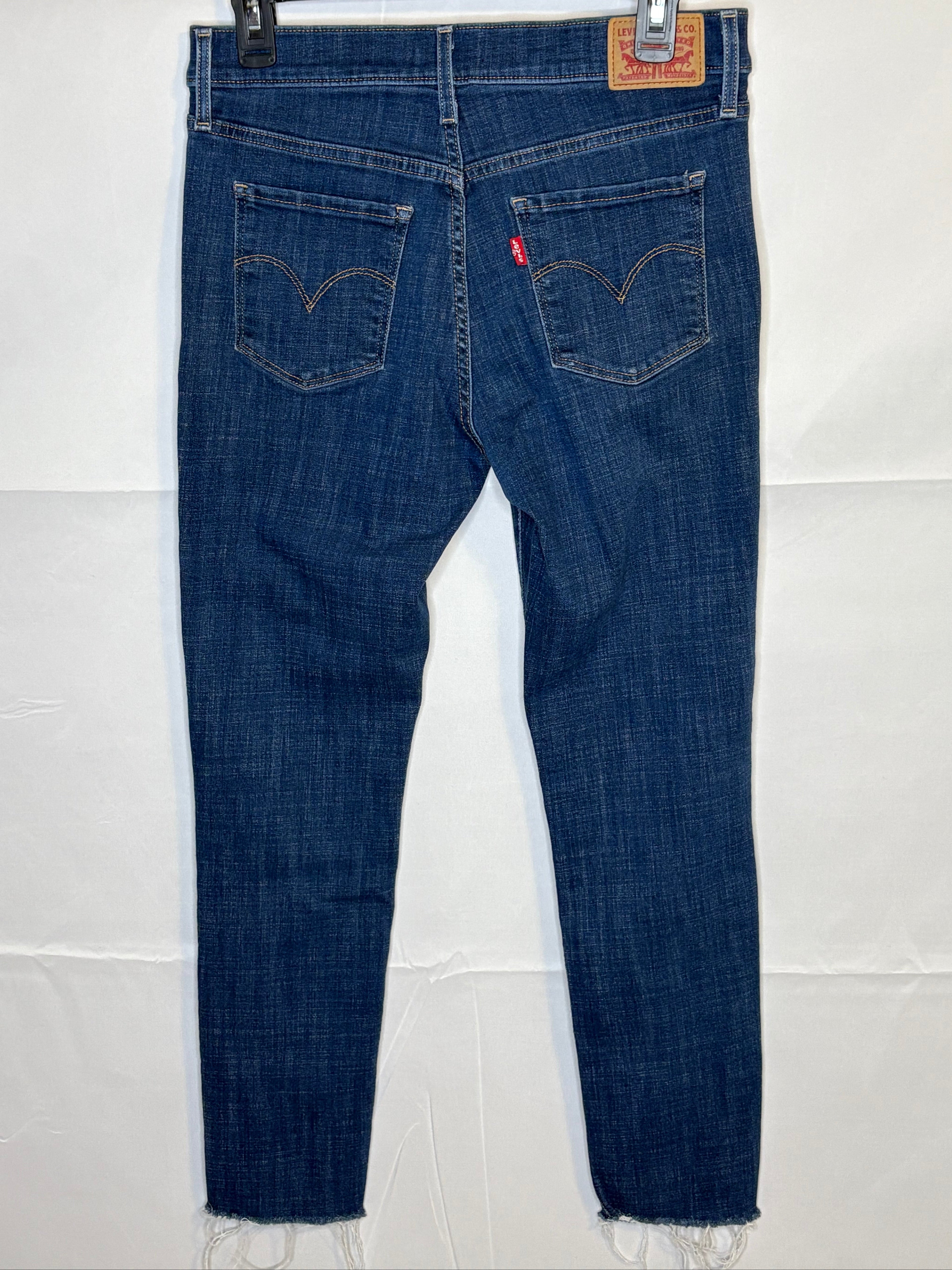 LEVI'S SIZE 28