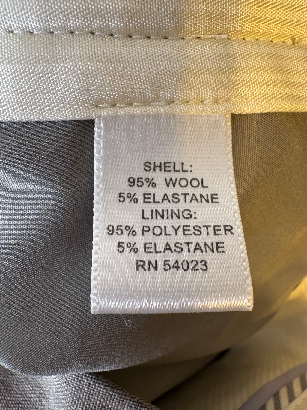 BANANA REPUBLIC SIZE 4