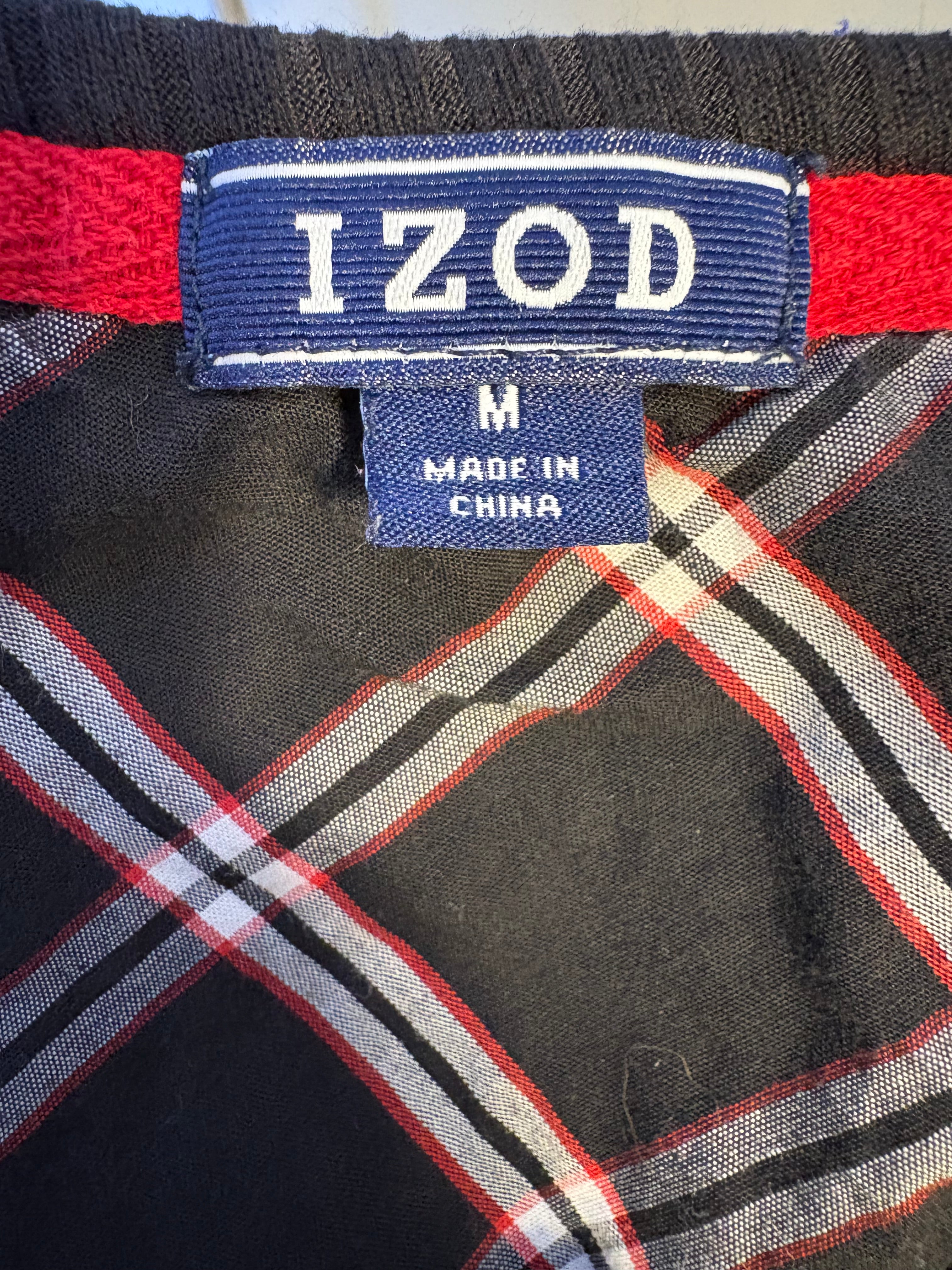 IZOD SIZE MEDIUM