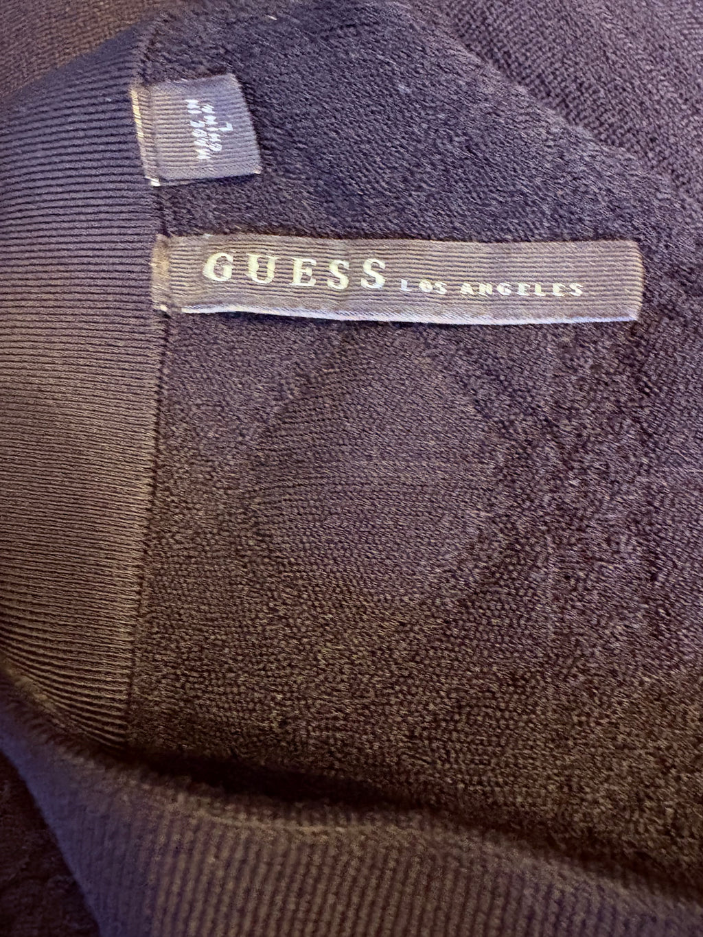 GUESS SIZE LARGE