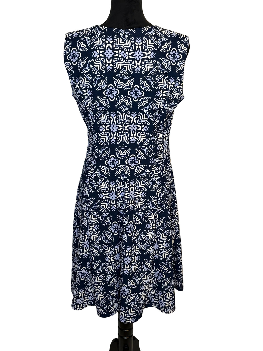 LIZ CLAIBORNE SIZE 6
