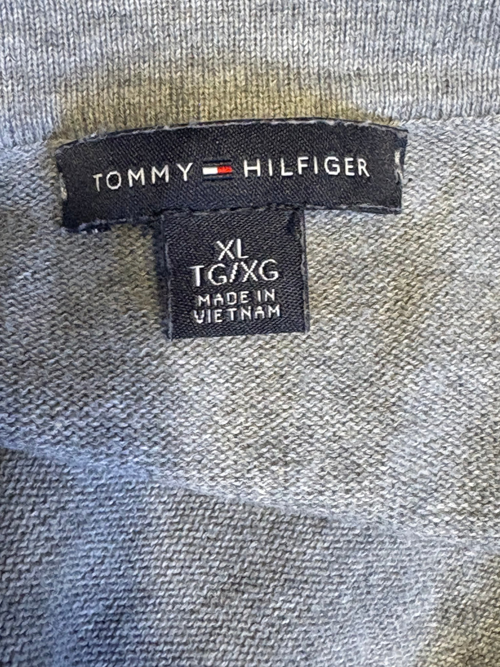 TOMMY HILFIGER SIZE XL