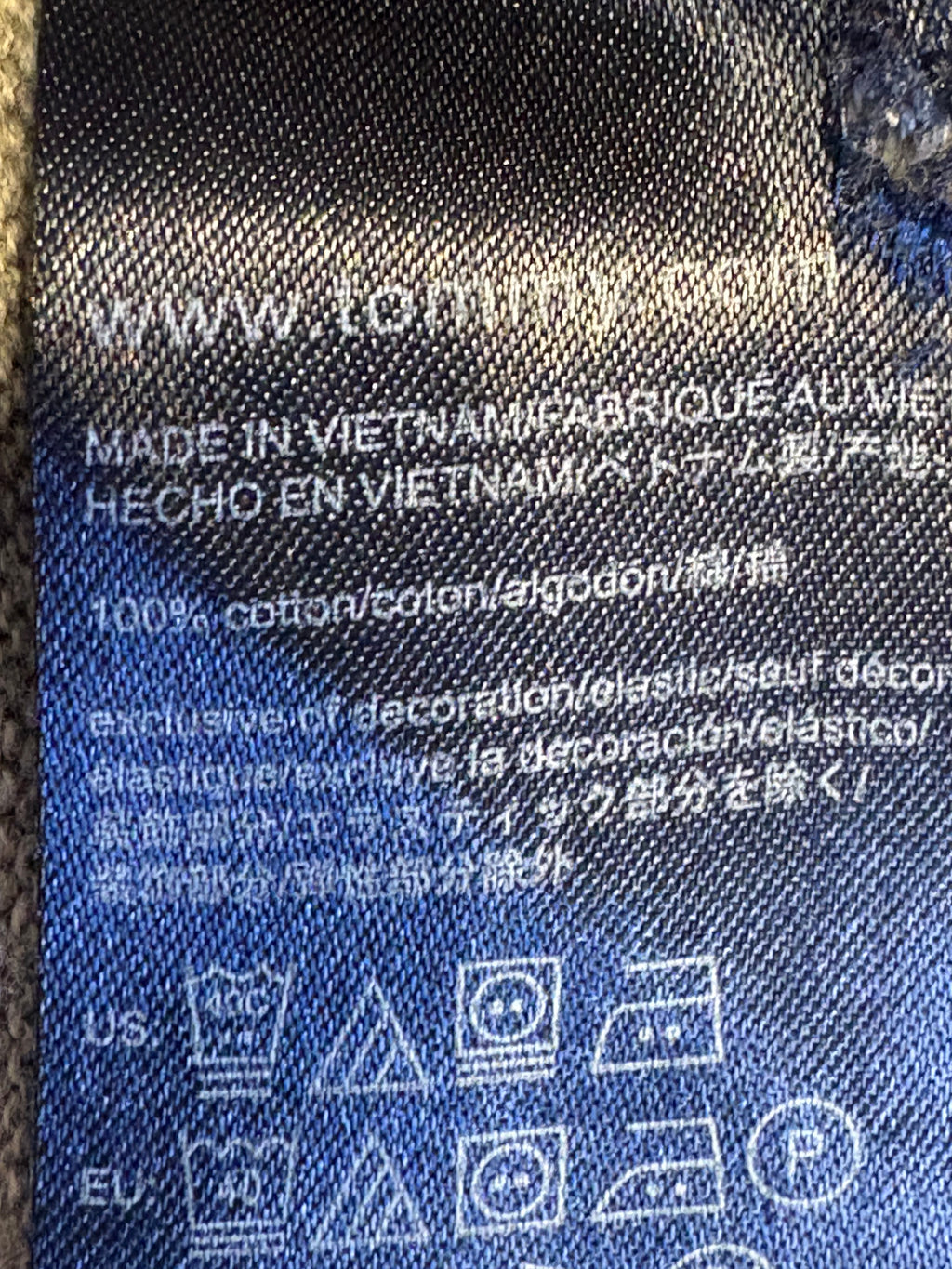 TOMMY HILFIGER SIZE XL