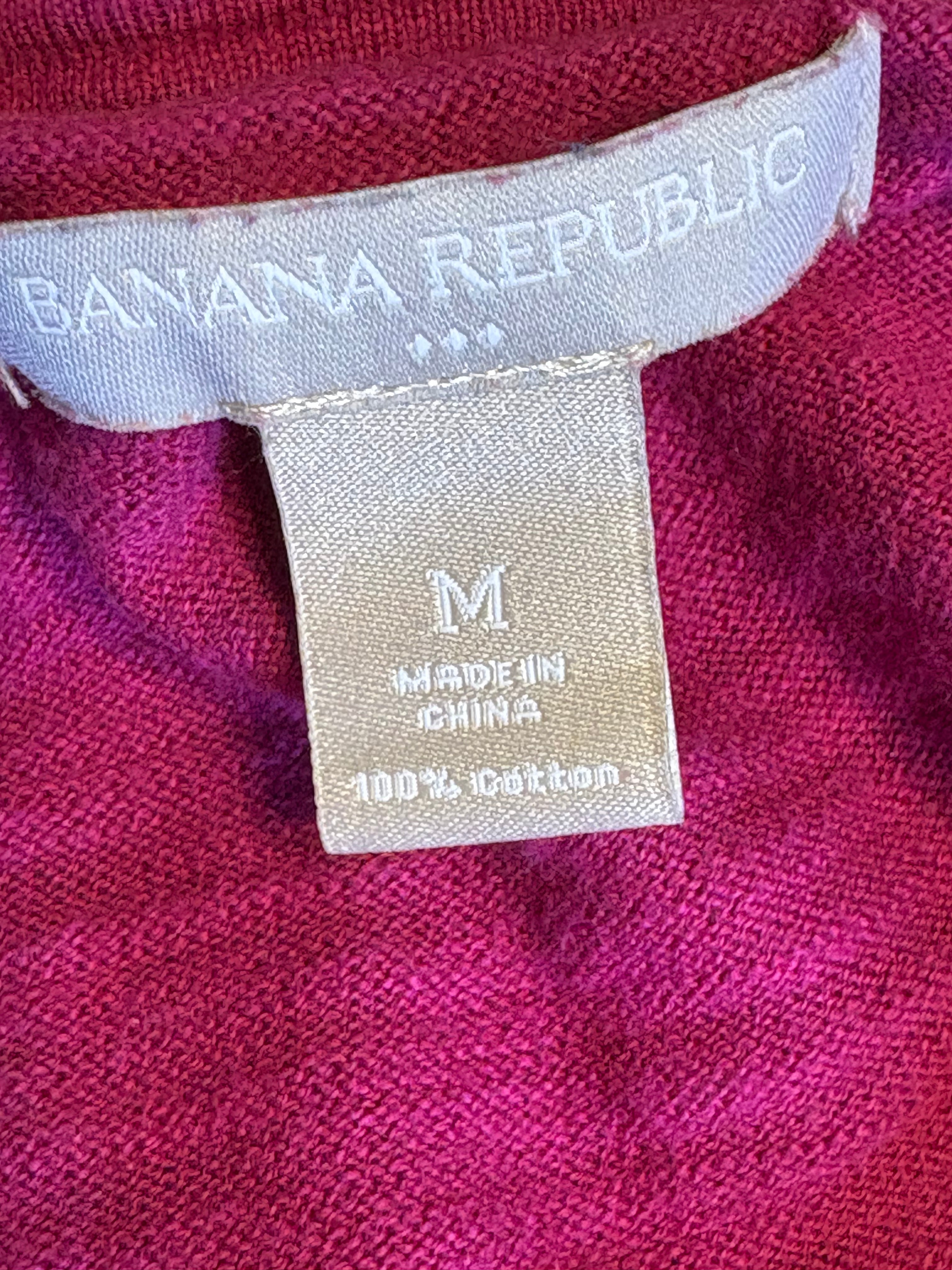 BANANA REPUBLIC SIZE MEDIUM