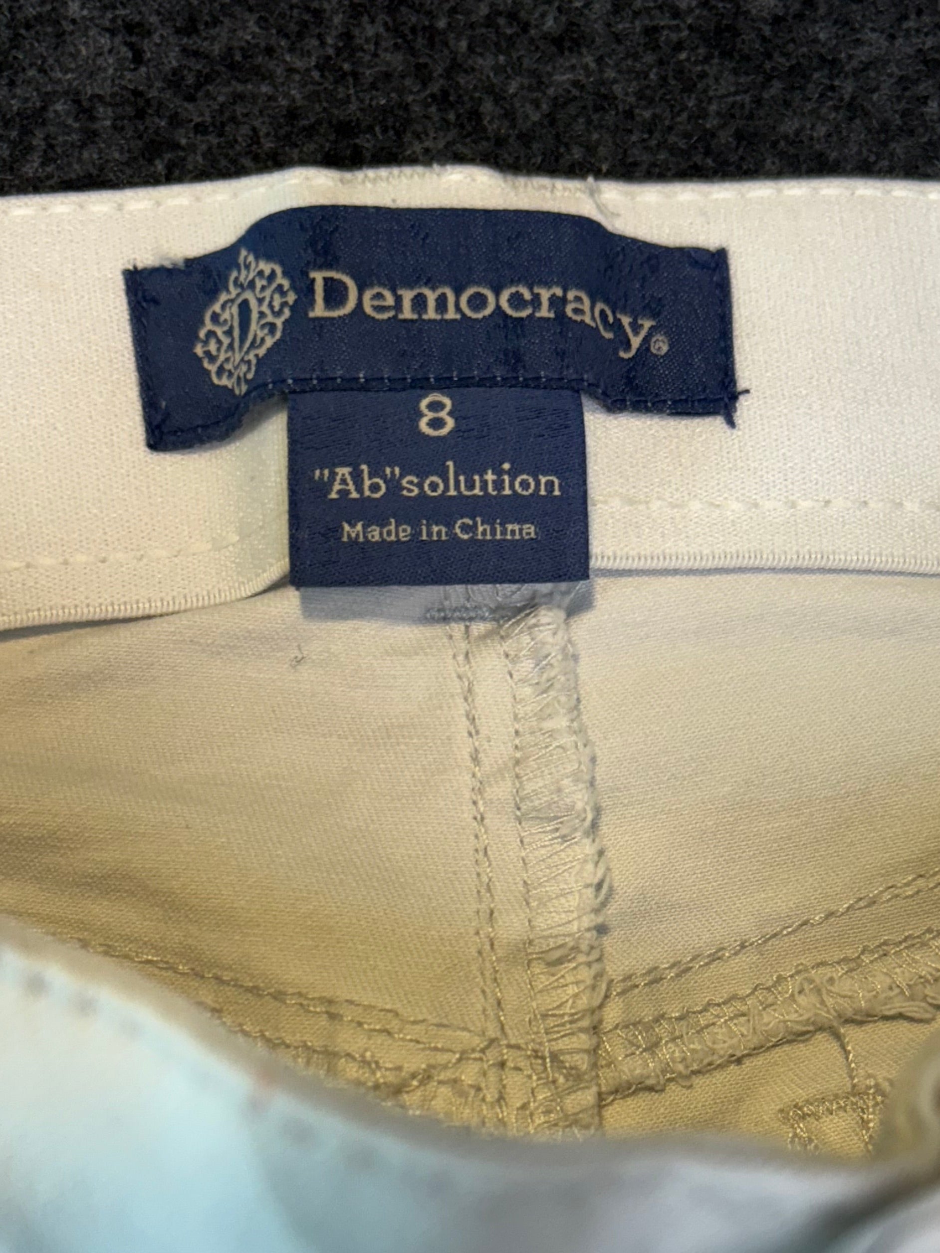 DEMOCRACY SIZE 8