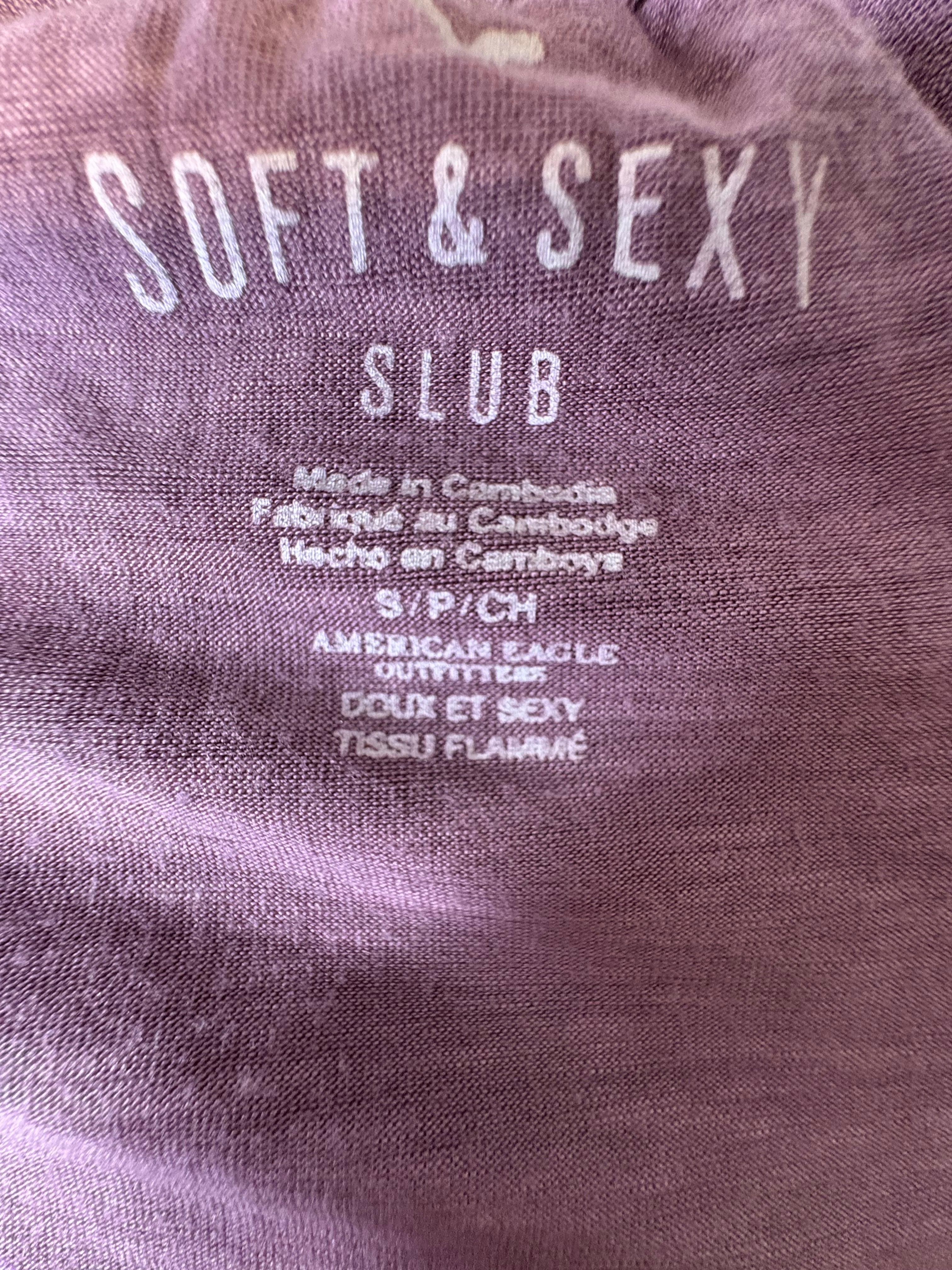 AMERICAN EAGLE - SOFT & SEXT SIZE S