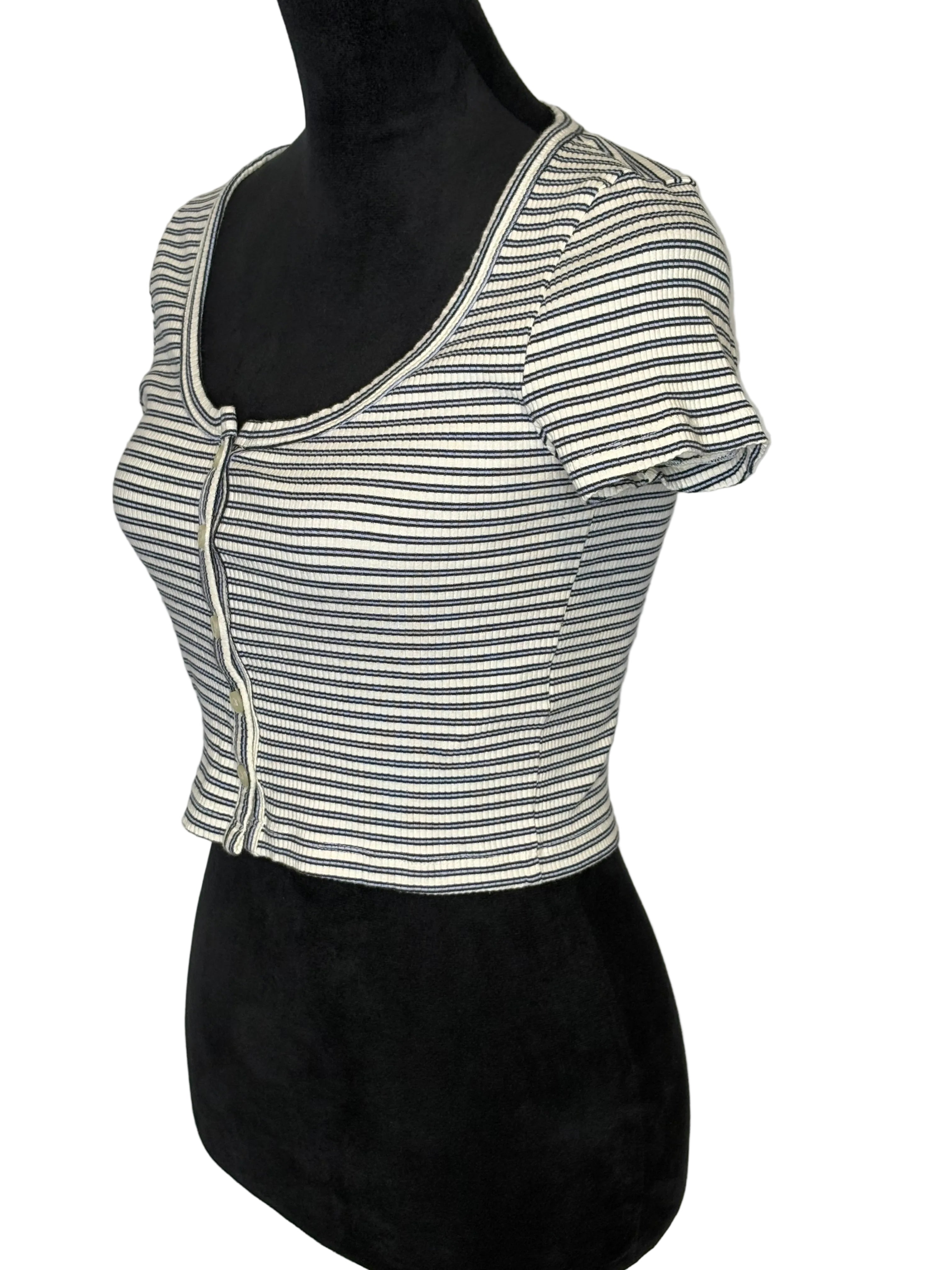 URBAN OUTFITTERS SIZE M
