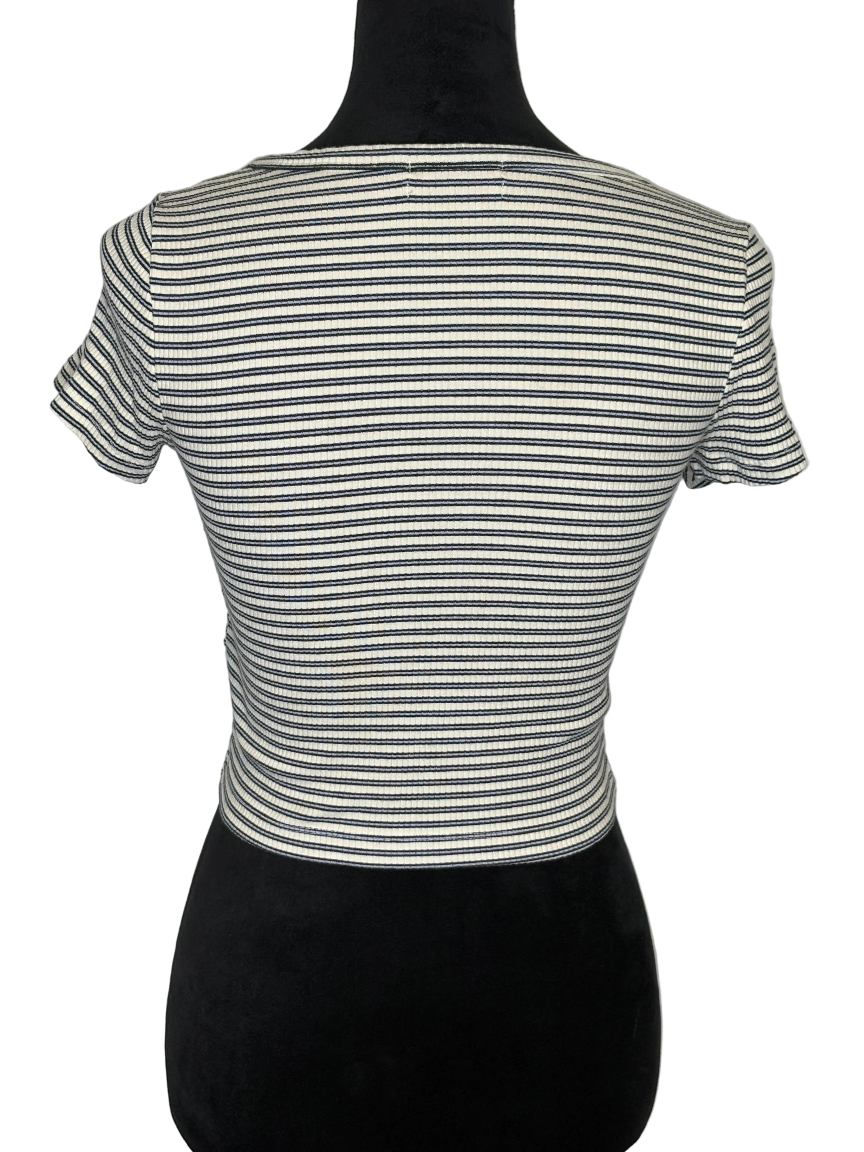 URBAN OUTFITTERS SIZE M